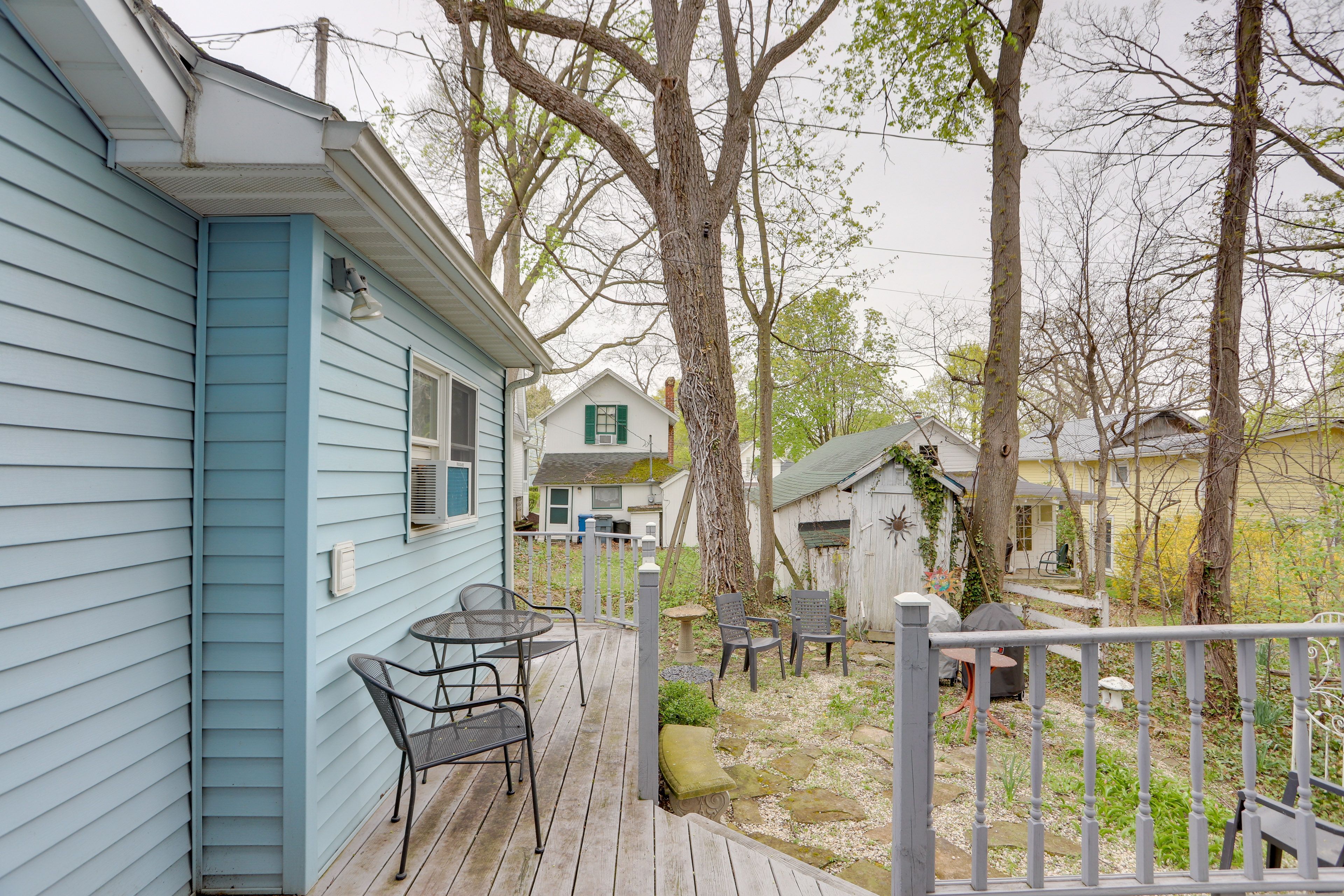 Wraparound Deck | Outdoor Dining | Charcoal Grill