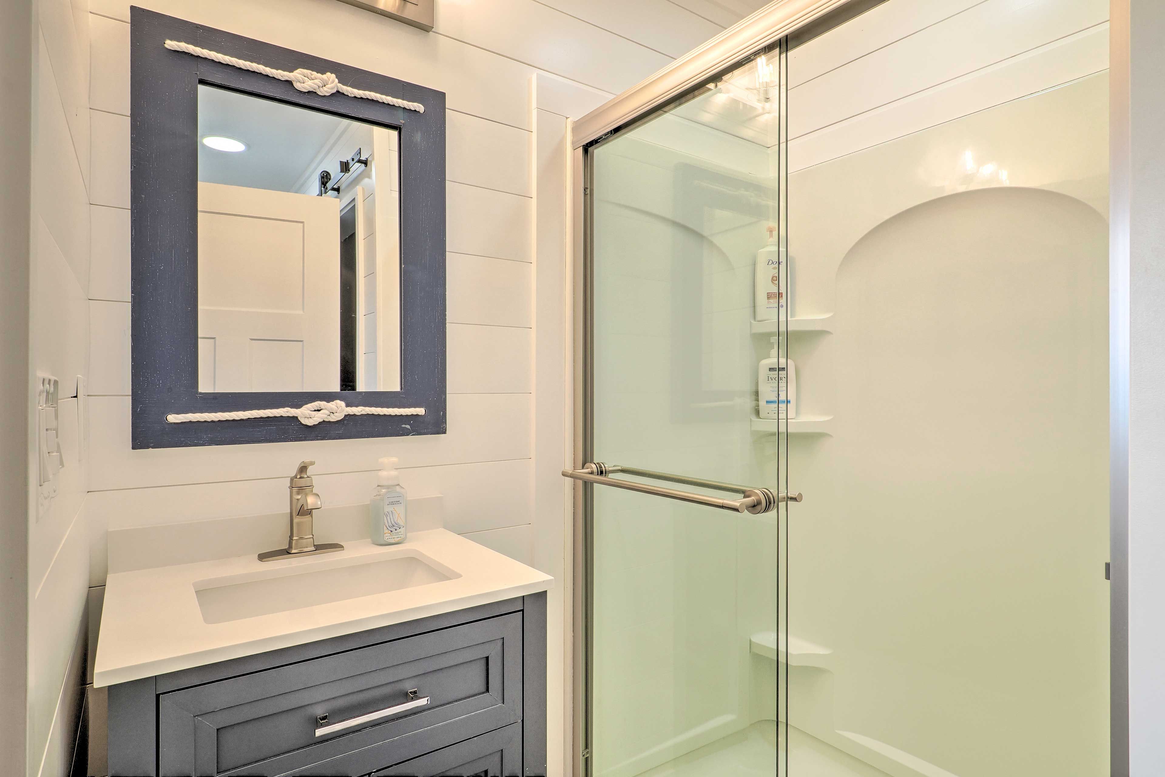 Full Bathroom