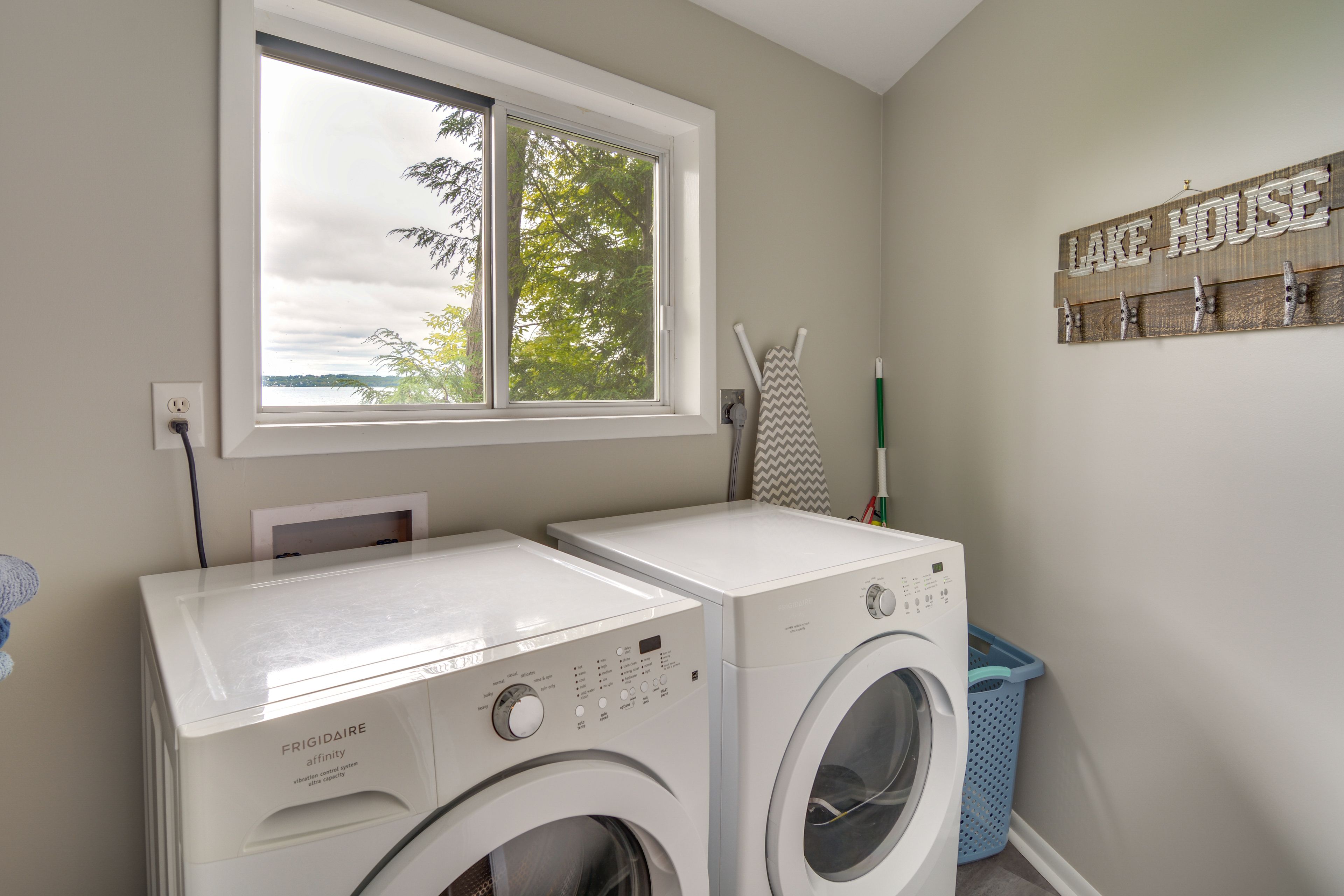 Washer & Dryer
