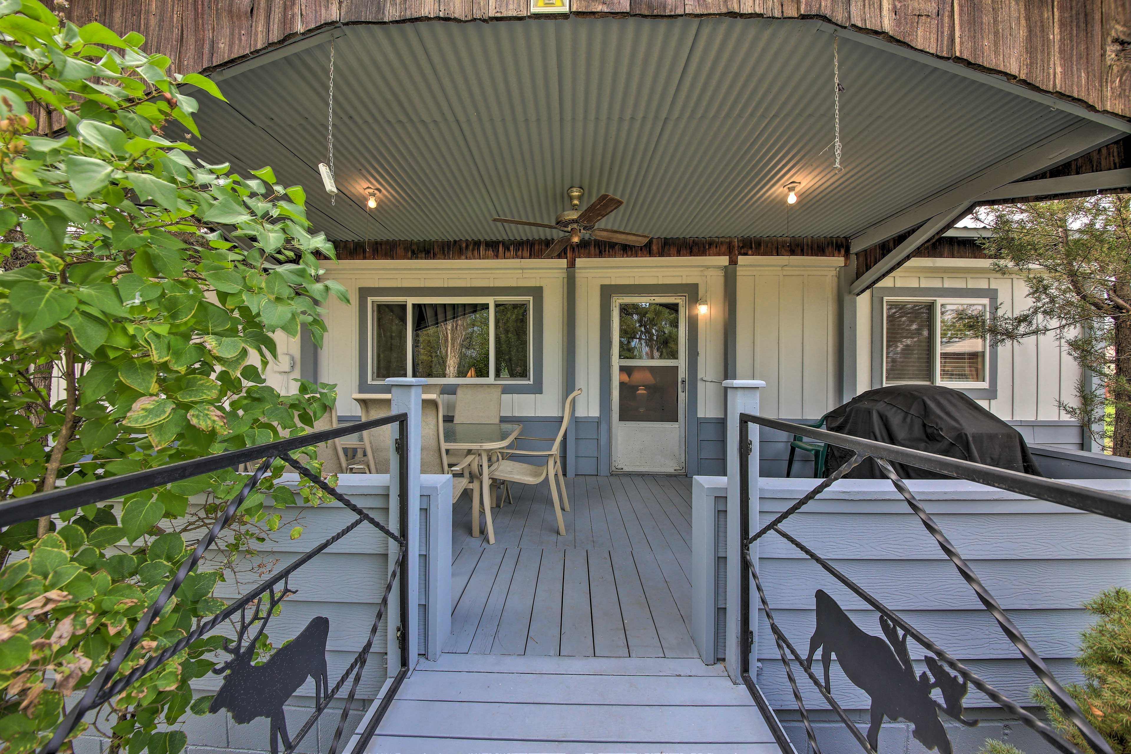 Furnished Deck