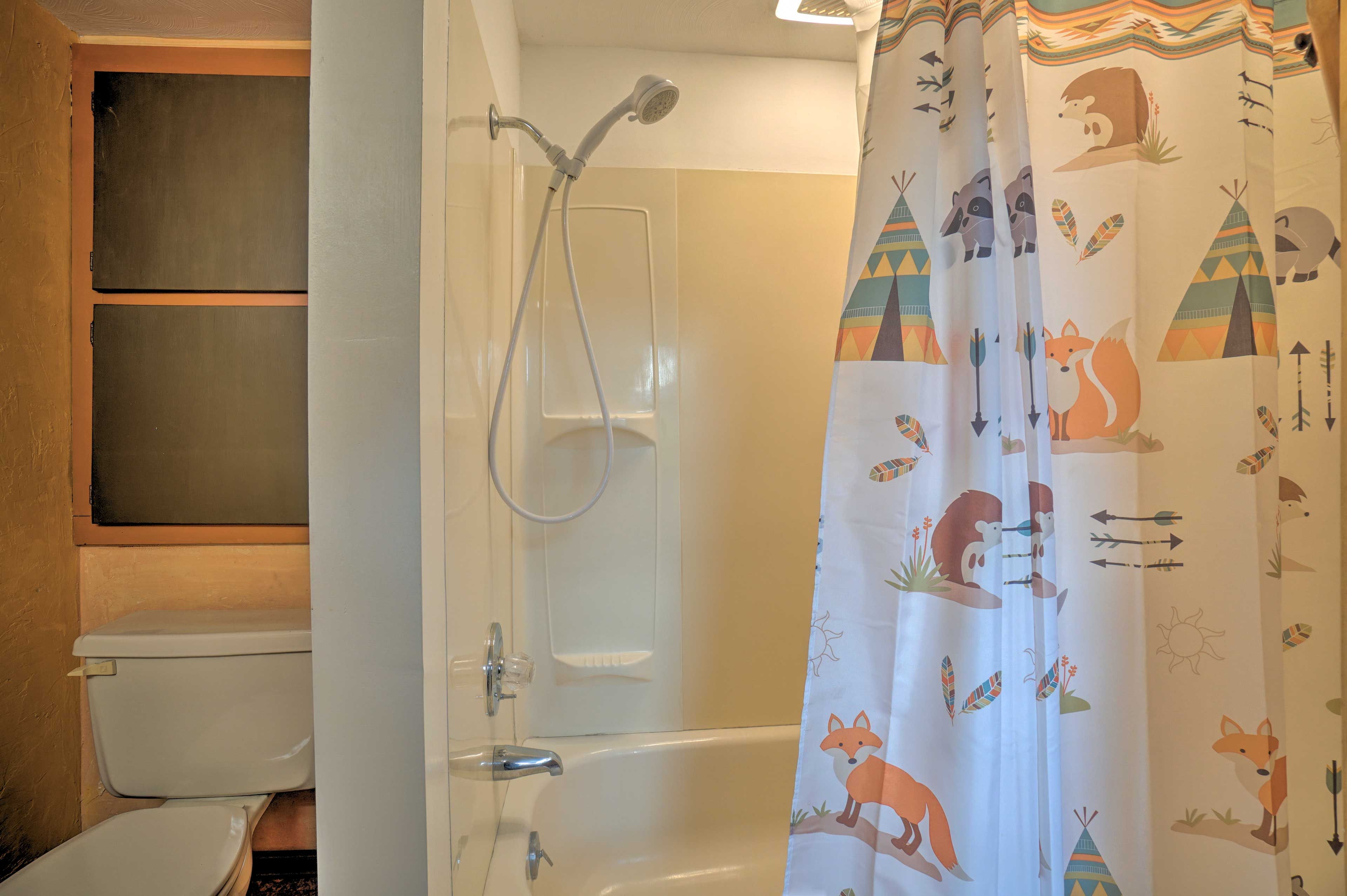 Bathroom | 2nd Floor | Towels Provided