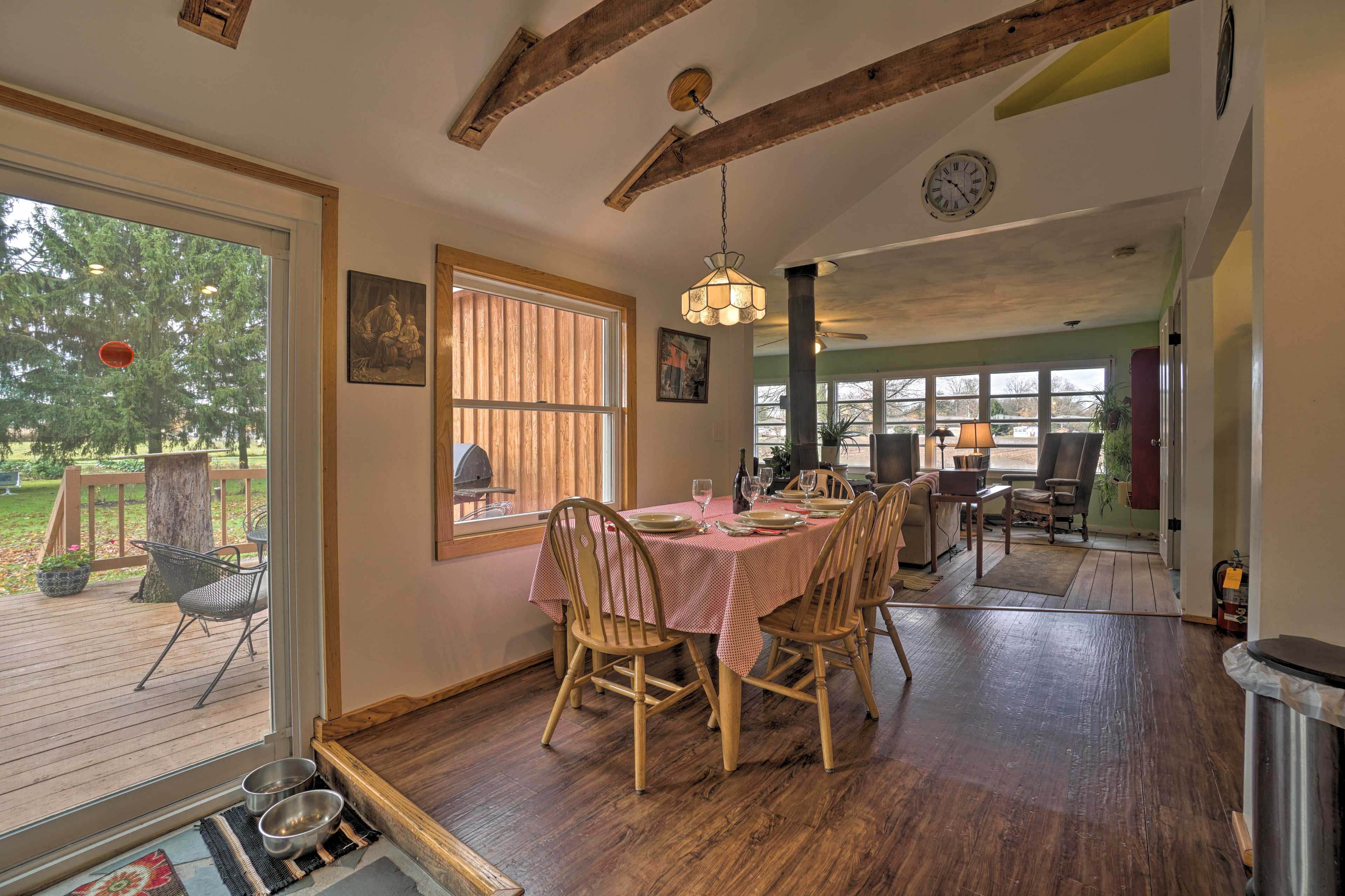 Dining Space | Dishware/Flatware