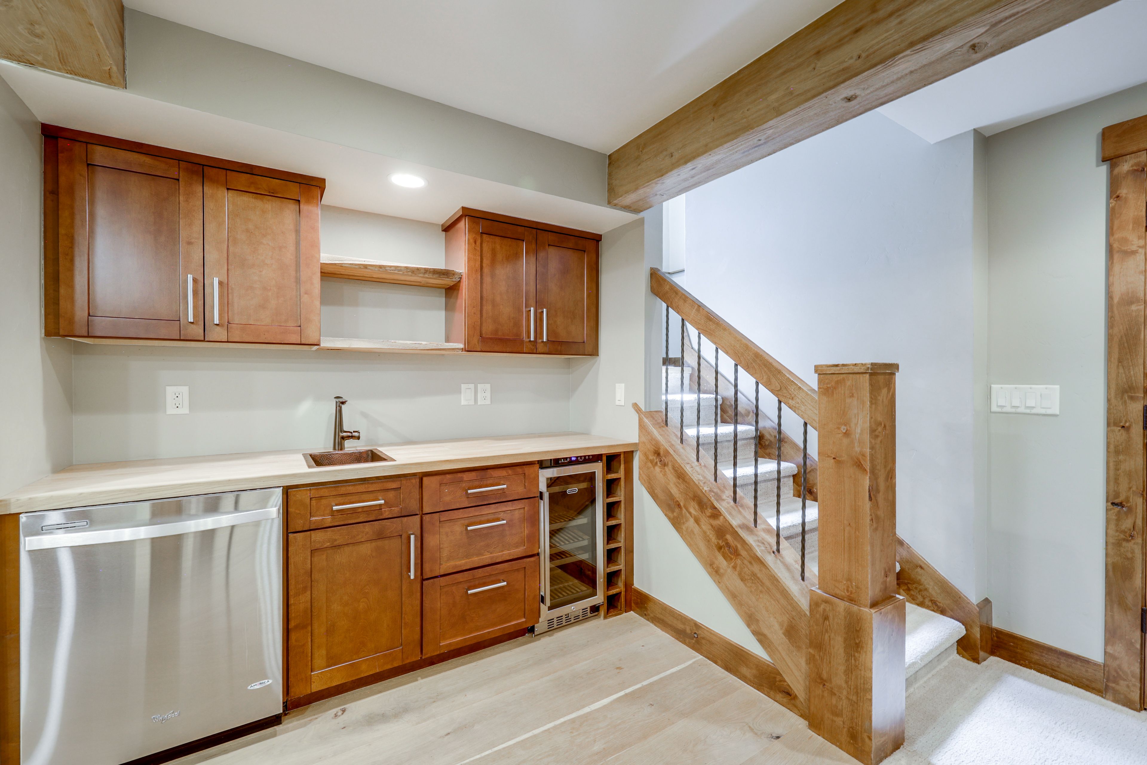 Basement | Wet Bar
