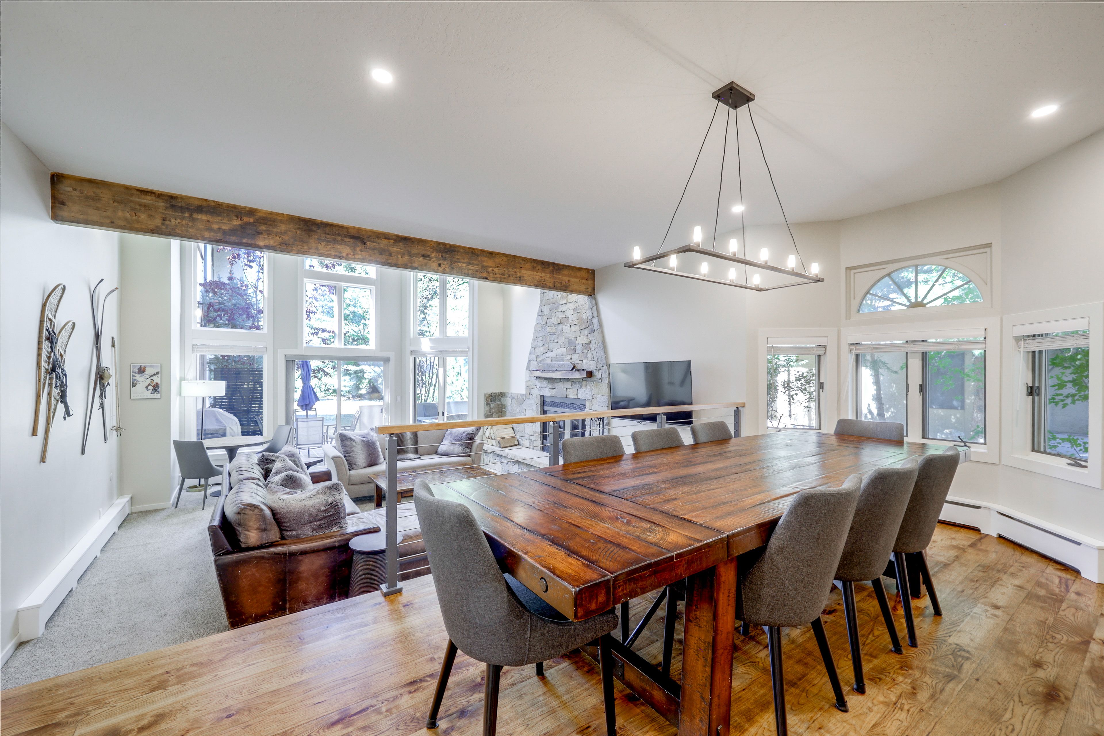 Open Living Area | Main Level