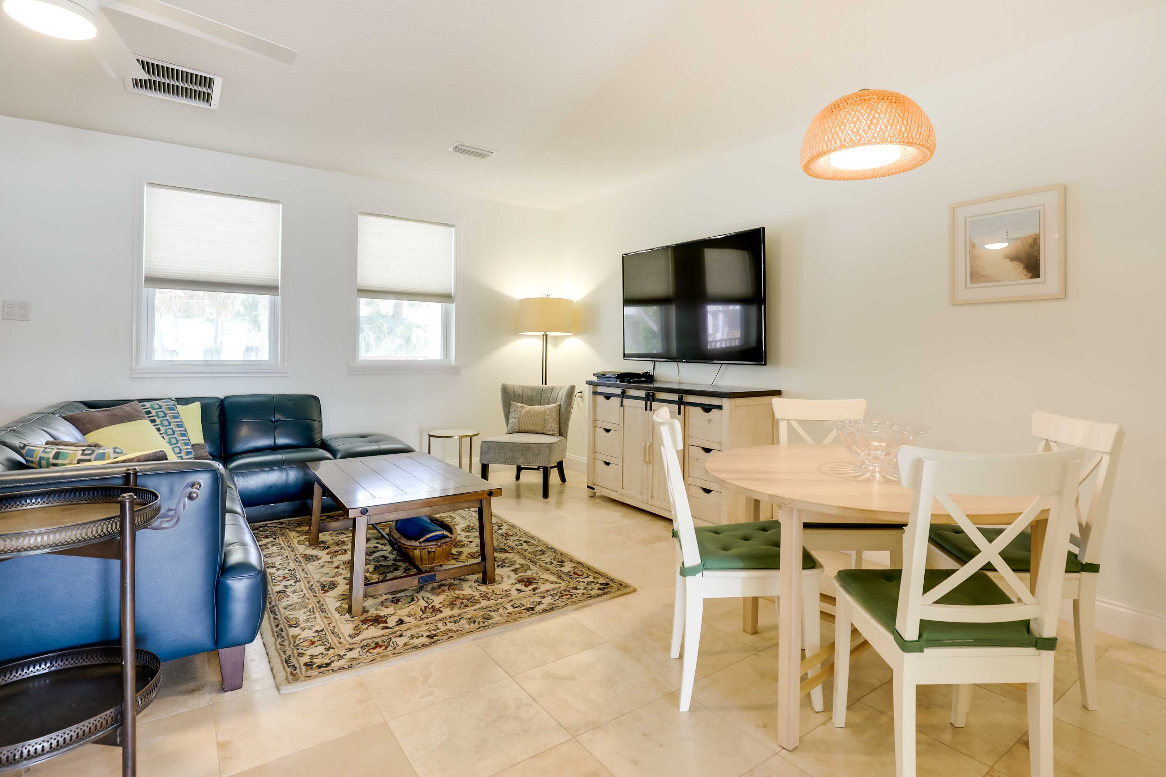 Living Area | Keyless Entry