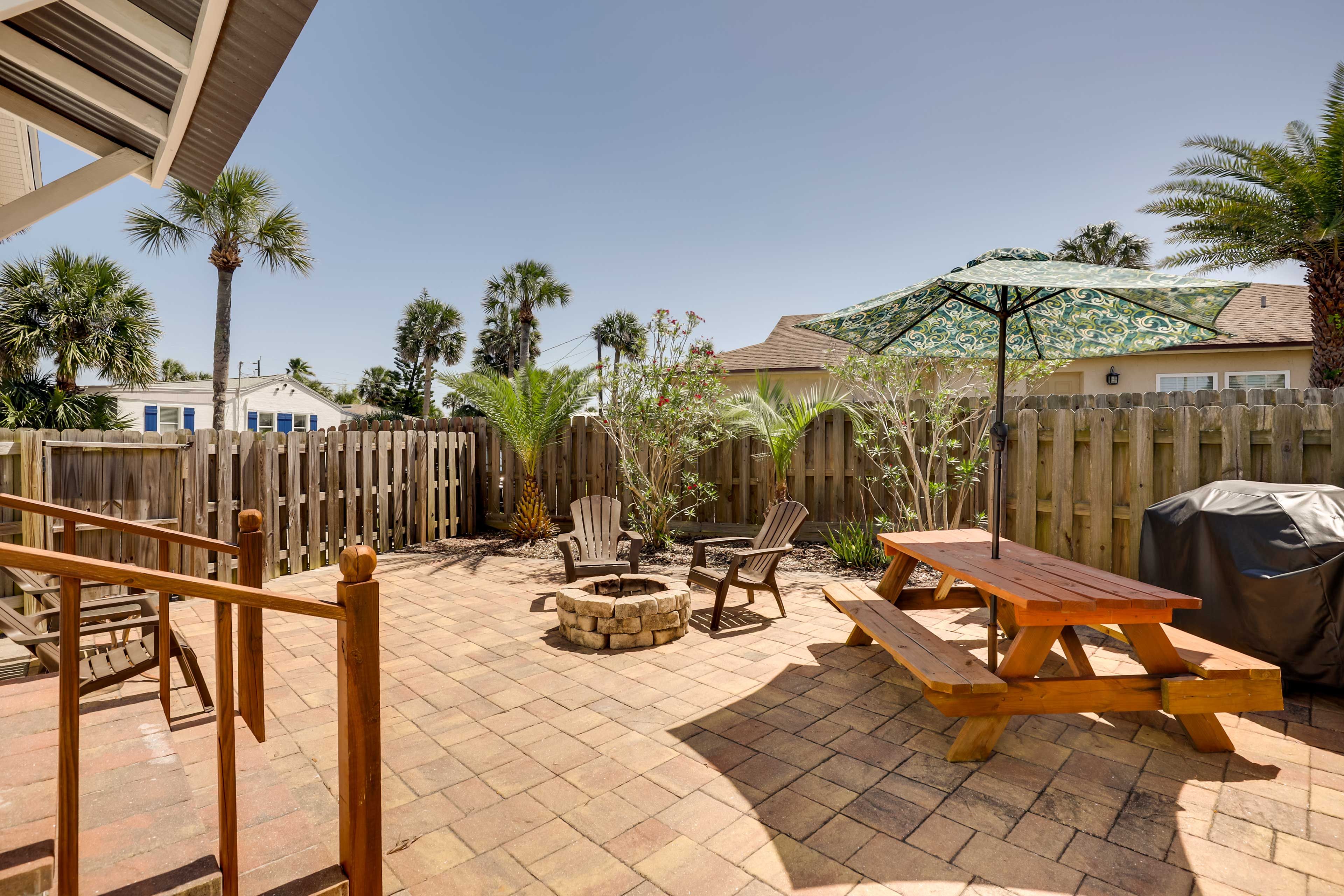 St. Augustine Beach Vacation Rental | Studio | 1BA | 350 Sq Ft | Stairs to Enter