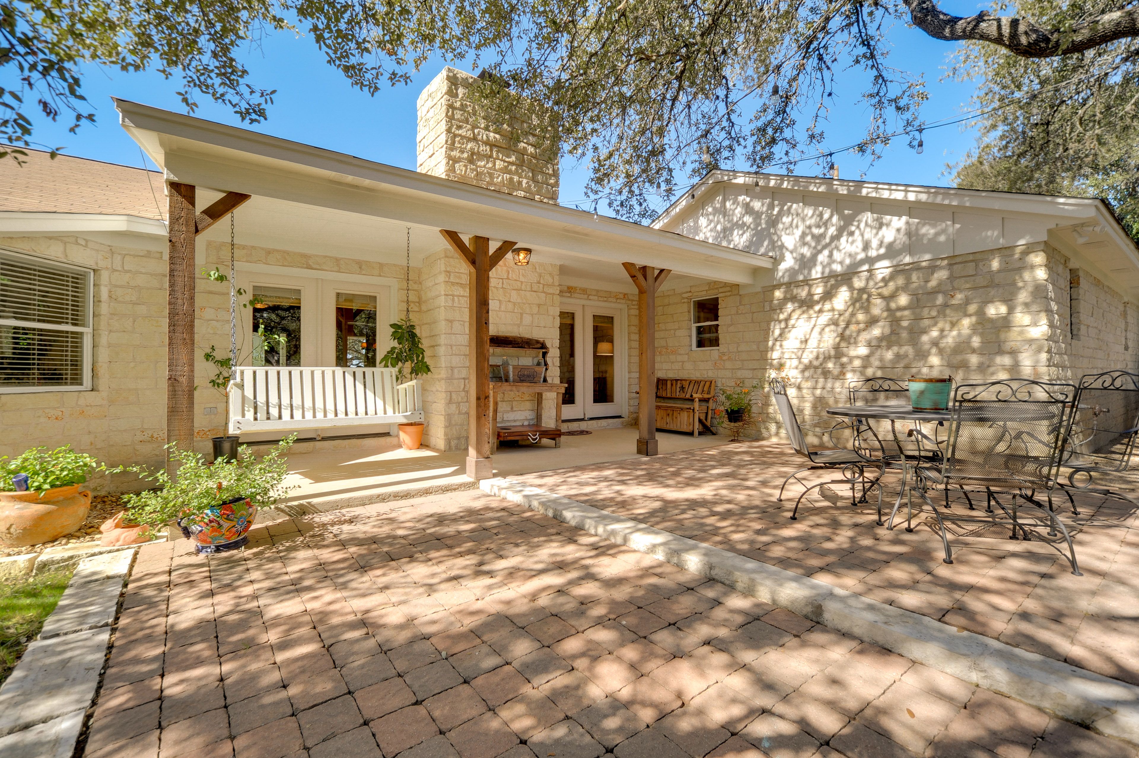 Patio | Outdoor Dining Area