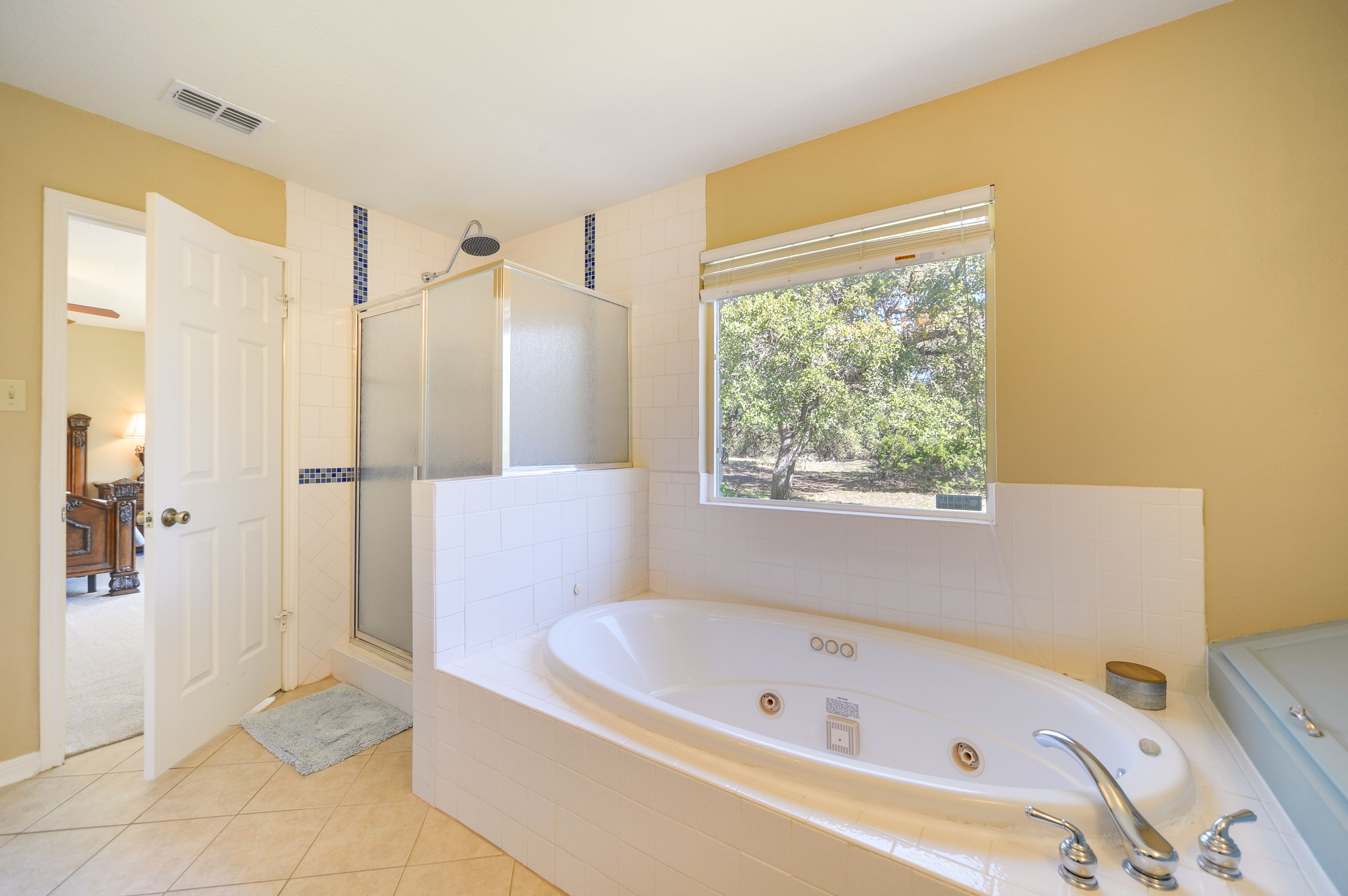 En-Suite Bathroom | Towels | Hair Dryer