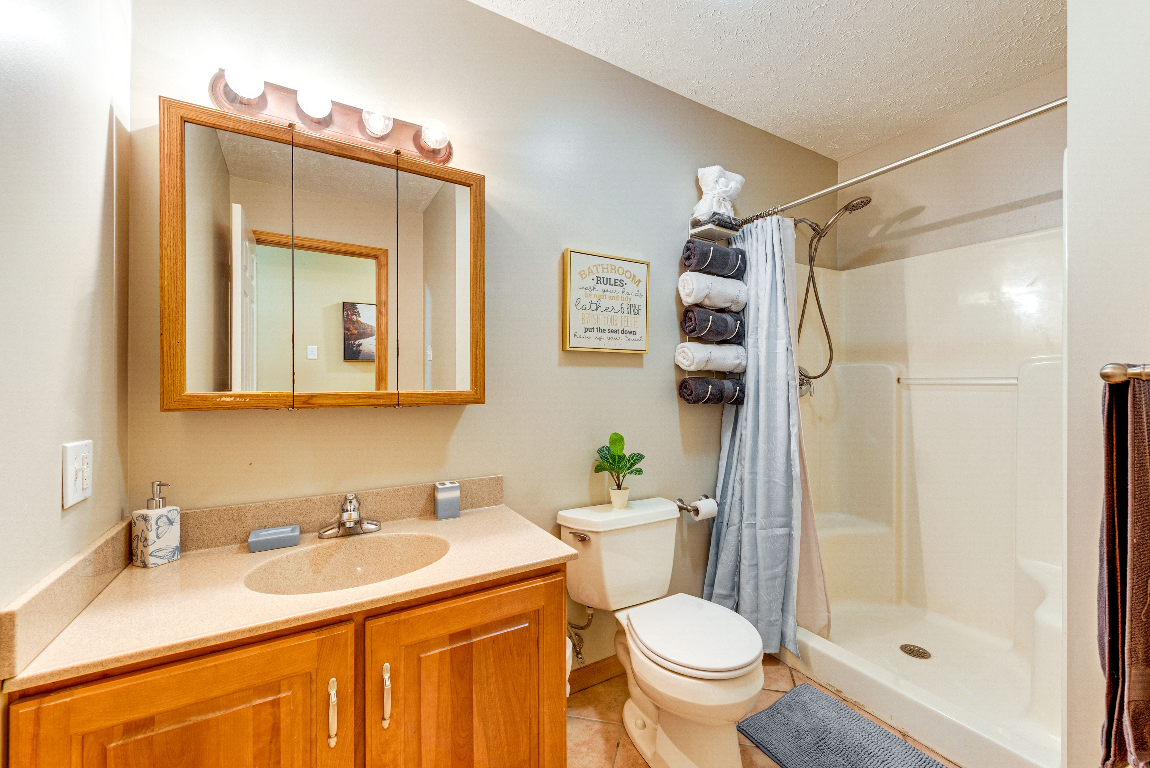 Full Bathroom
