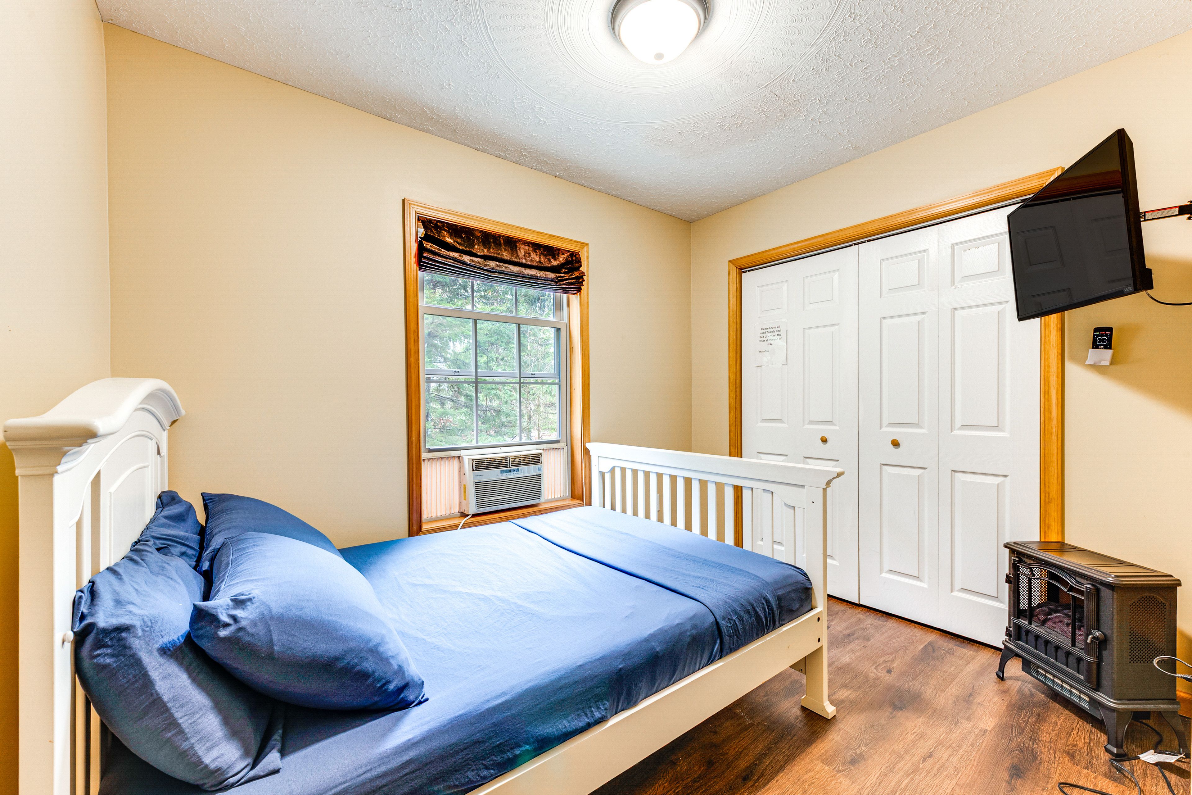 Bedroom 2 | Full Bed | Linens Provided