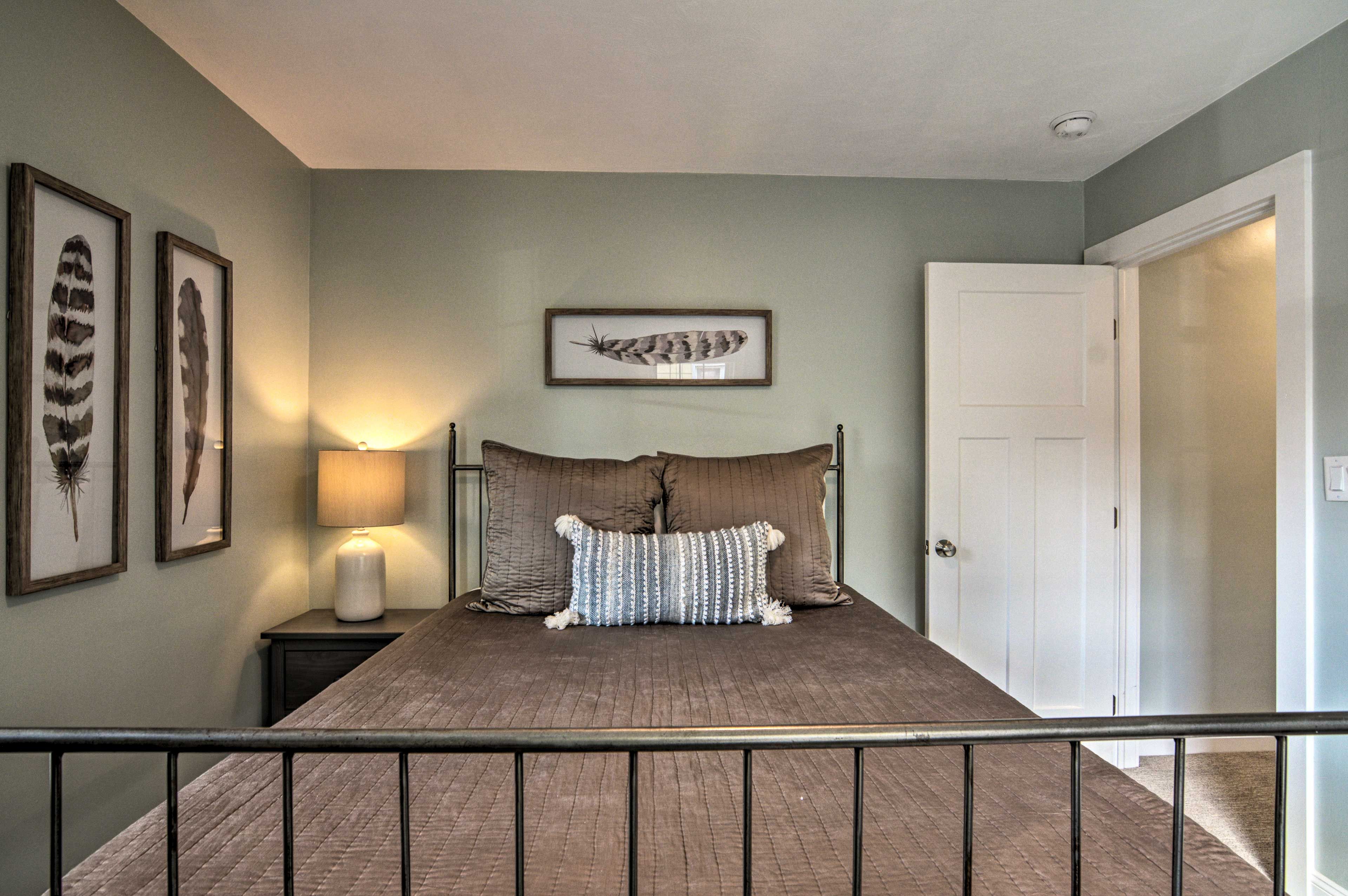With 2 queen beds, up to 4 guests can rest easy.
