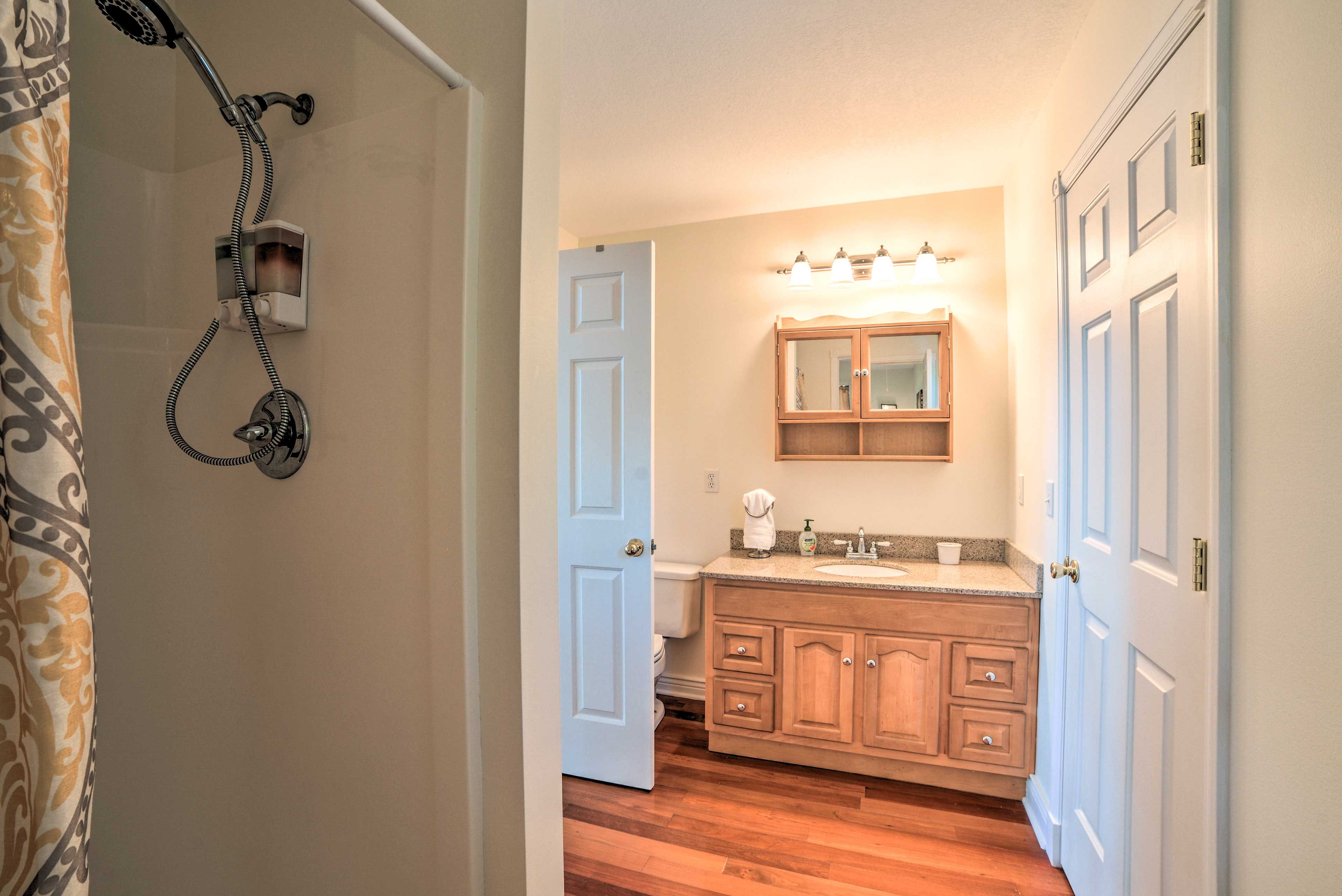 Full Bathroom