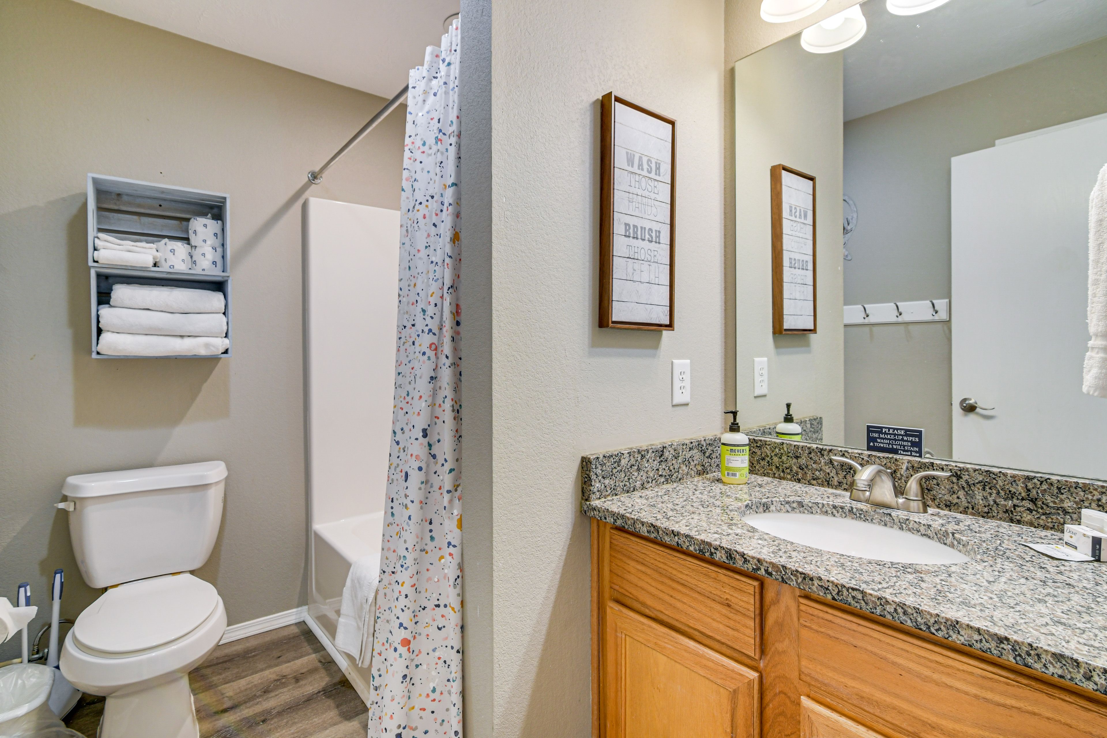 Full Bathroom