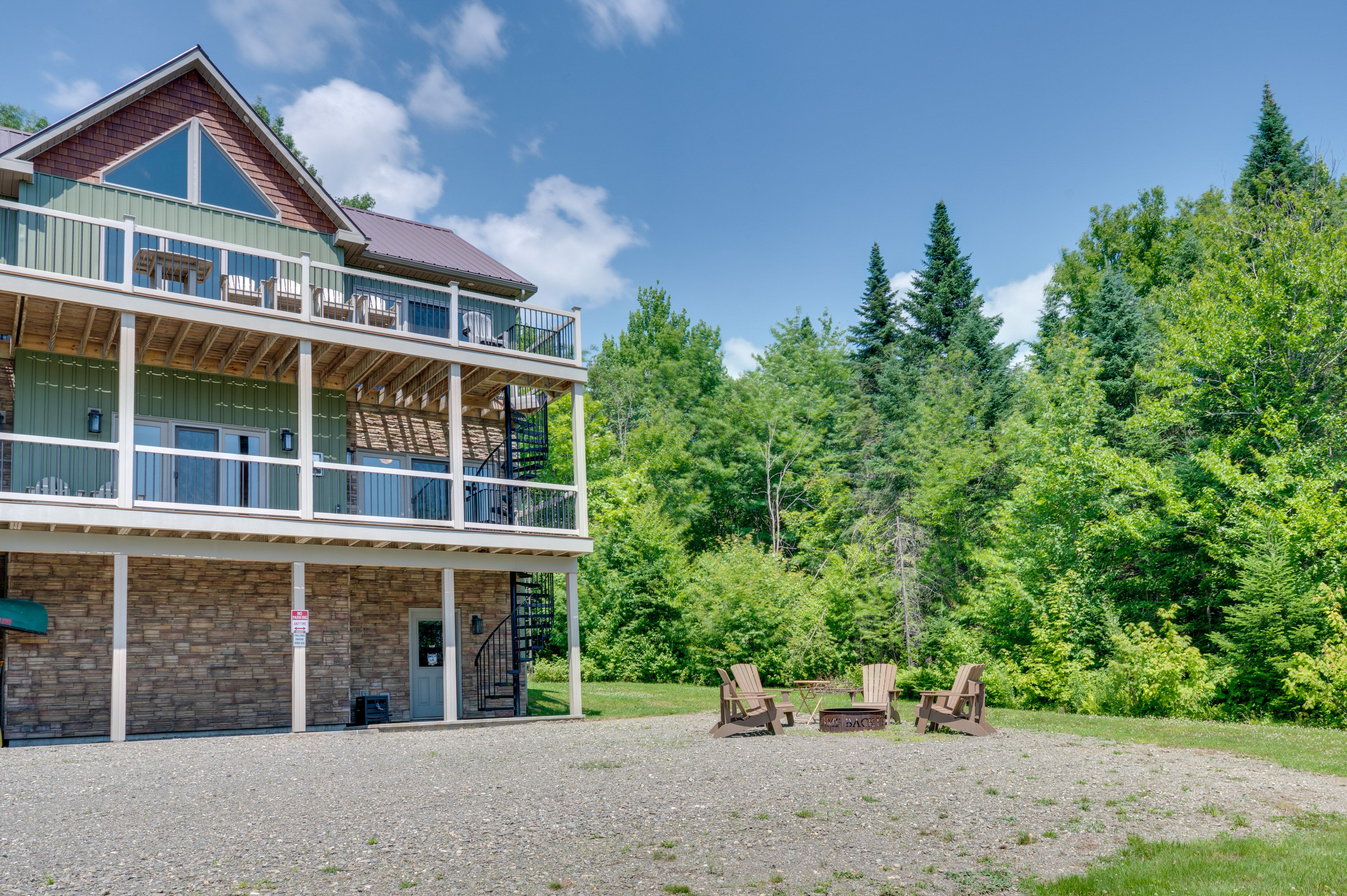 Exterior | Wood-Burning Fire Pit
