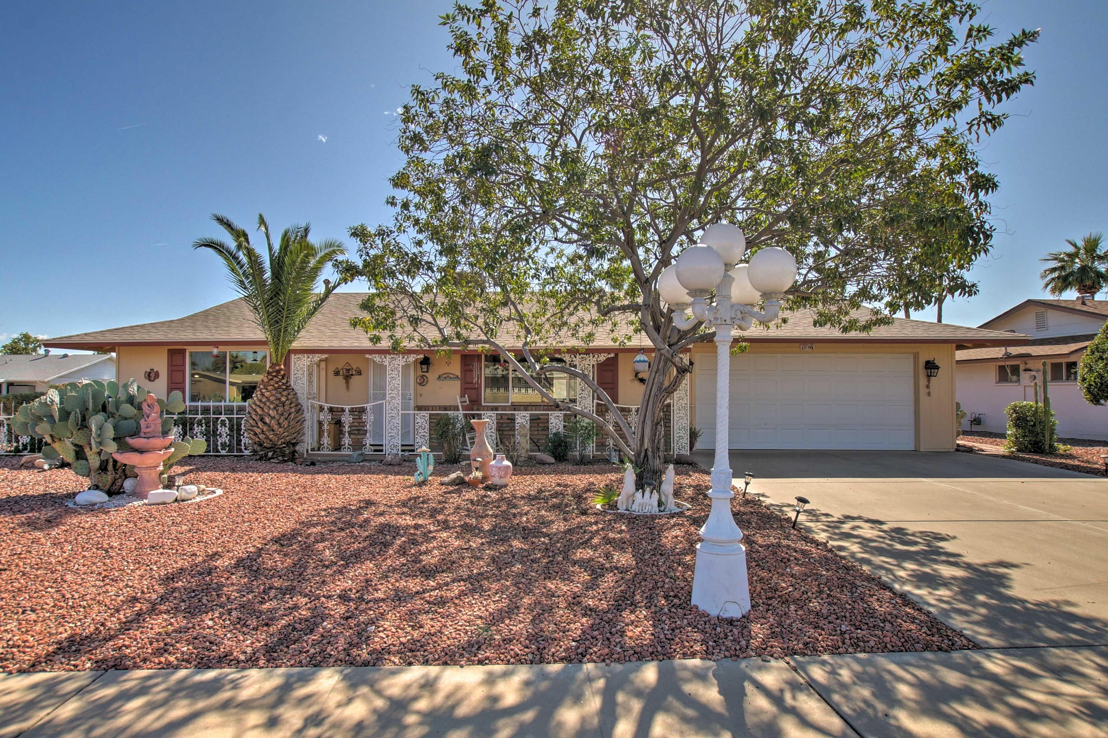 This 2-bedroom, 2-bath home offers an ideal location for day trips.