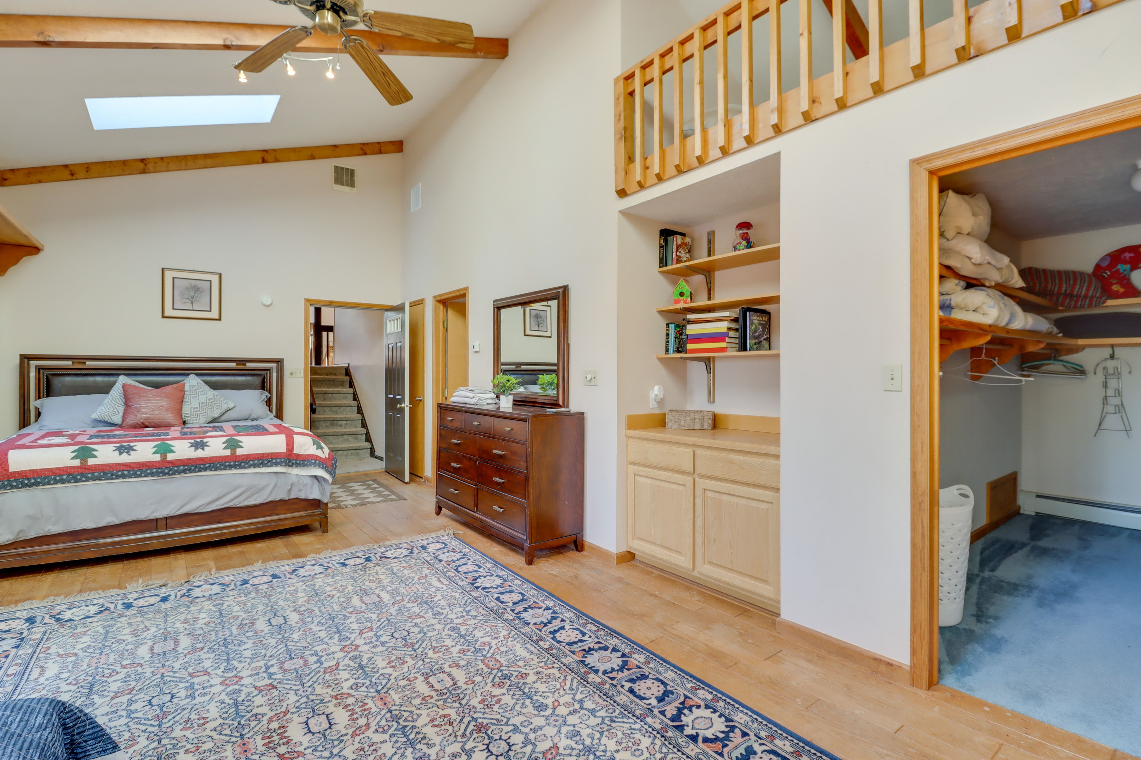 Bedroom 1 | King Bed, Twin Bed