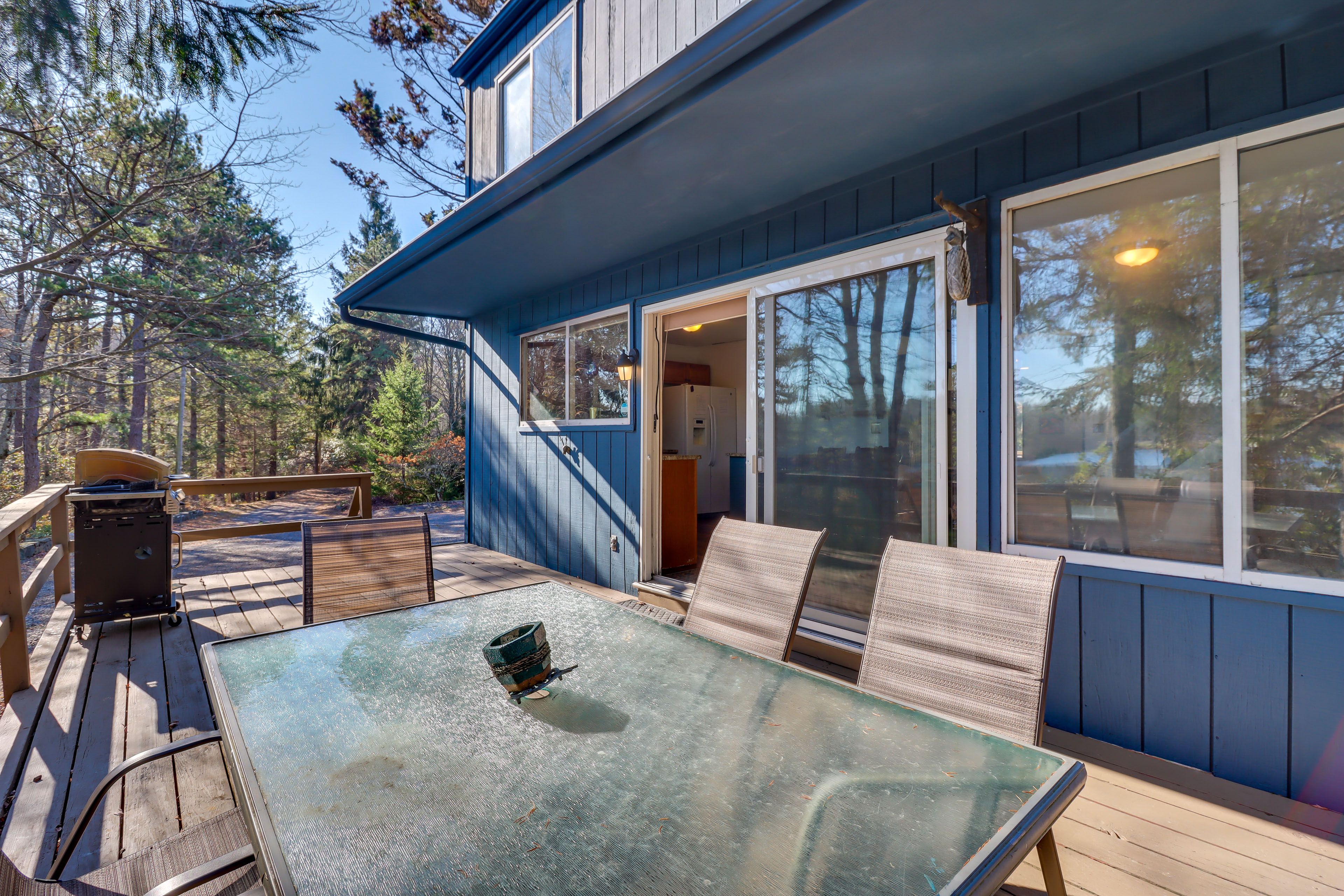 Furnished Deck