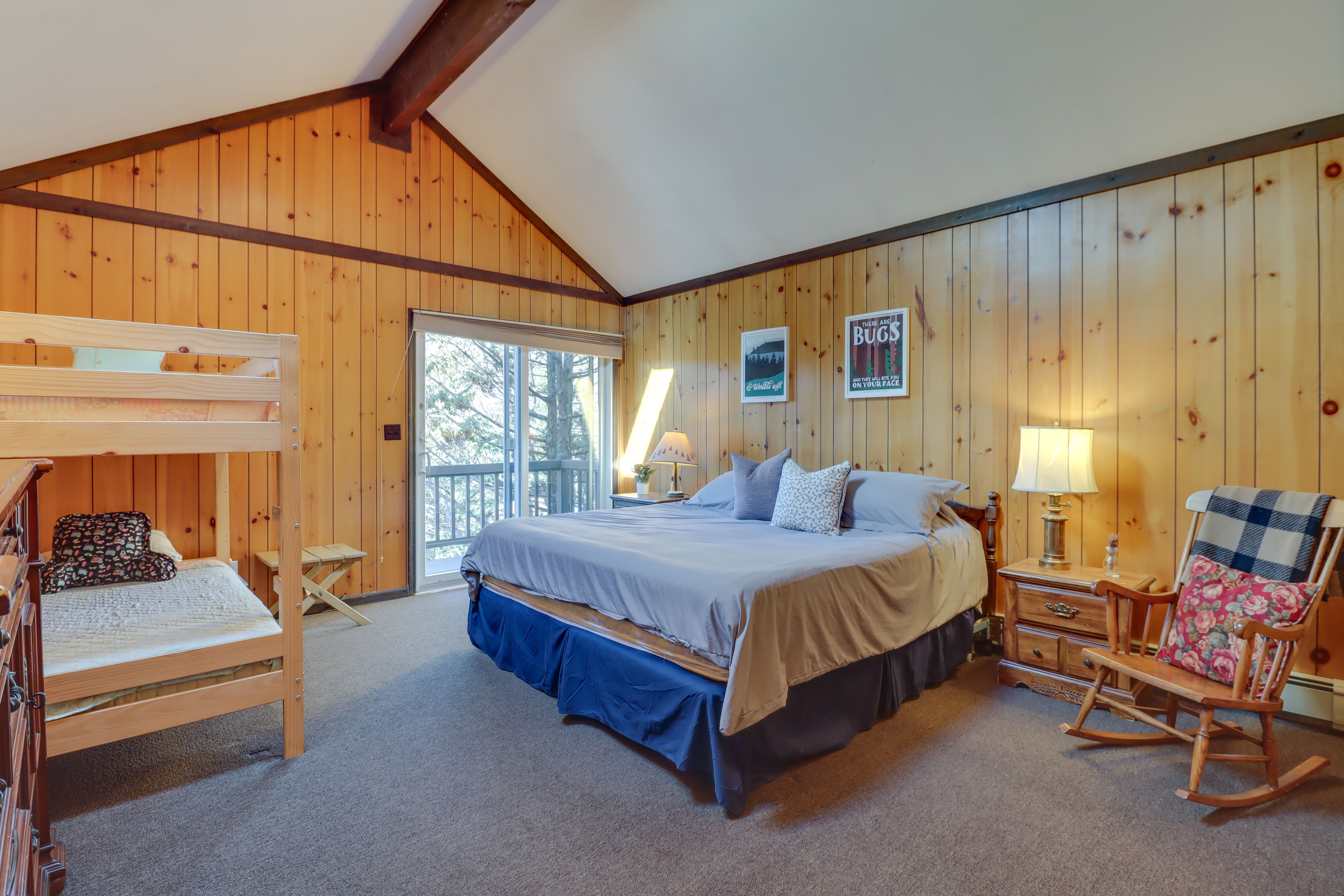 Bedroom 2 | King Bed | Twin Bunk Bed
