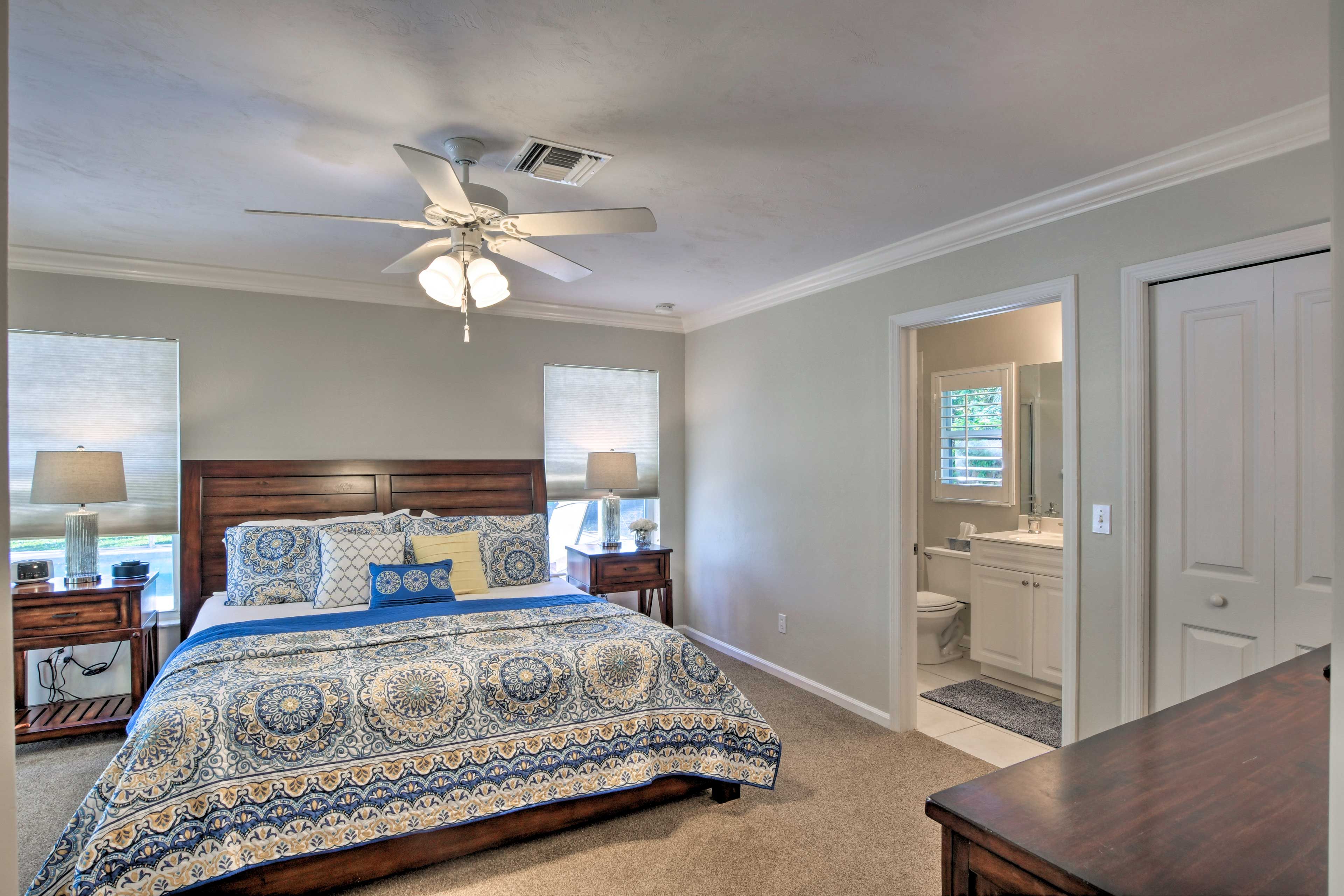 The hosts of your group will want to claim this bright and airy bedroom.