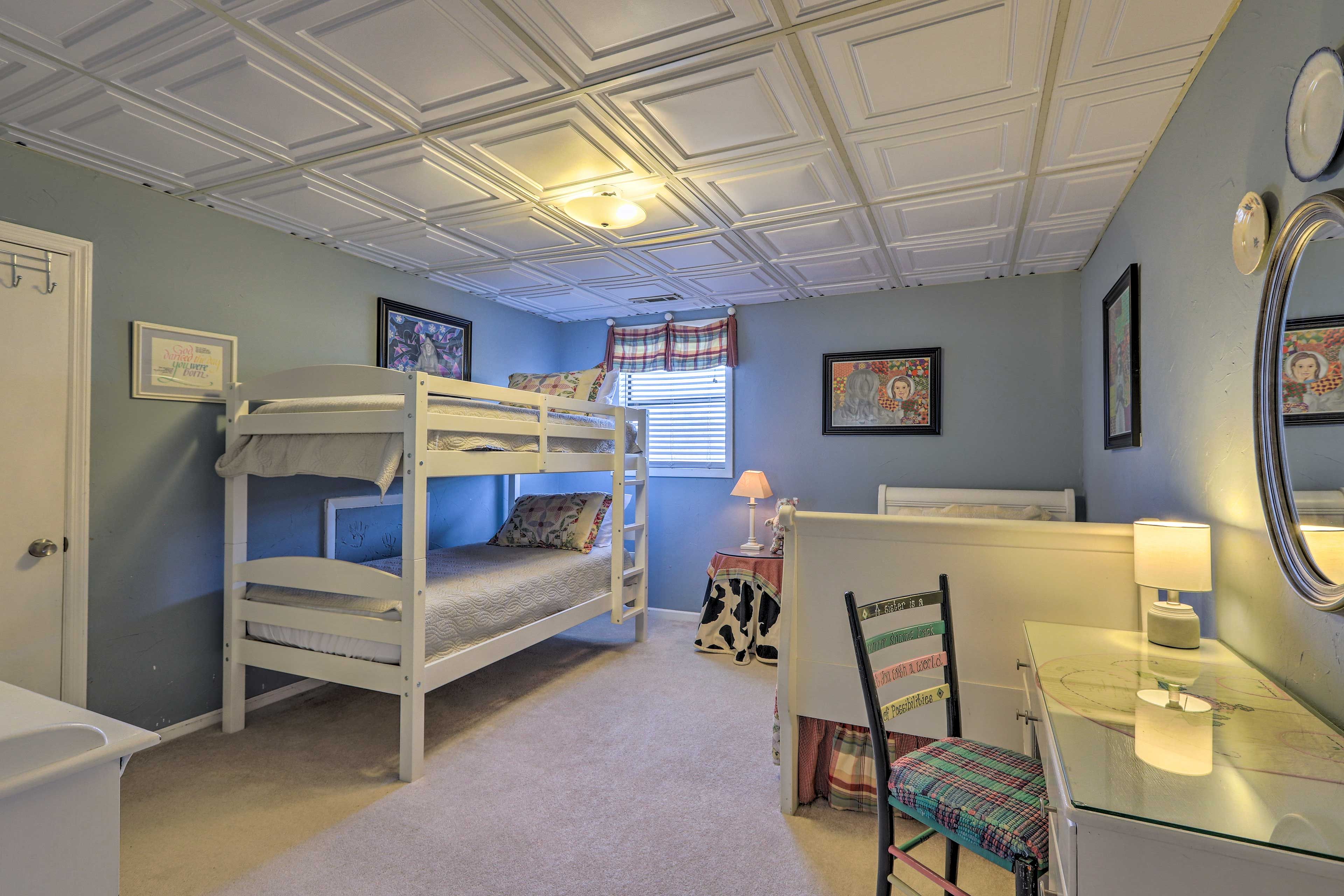 Bedroom 5 | Twin Bunk Bed | Twin Bed | Lower Level