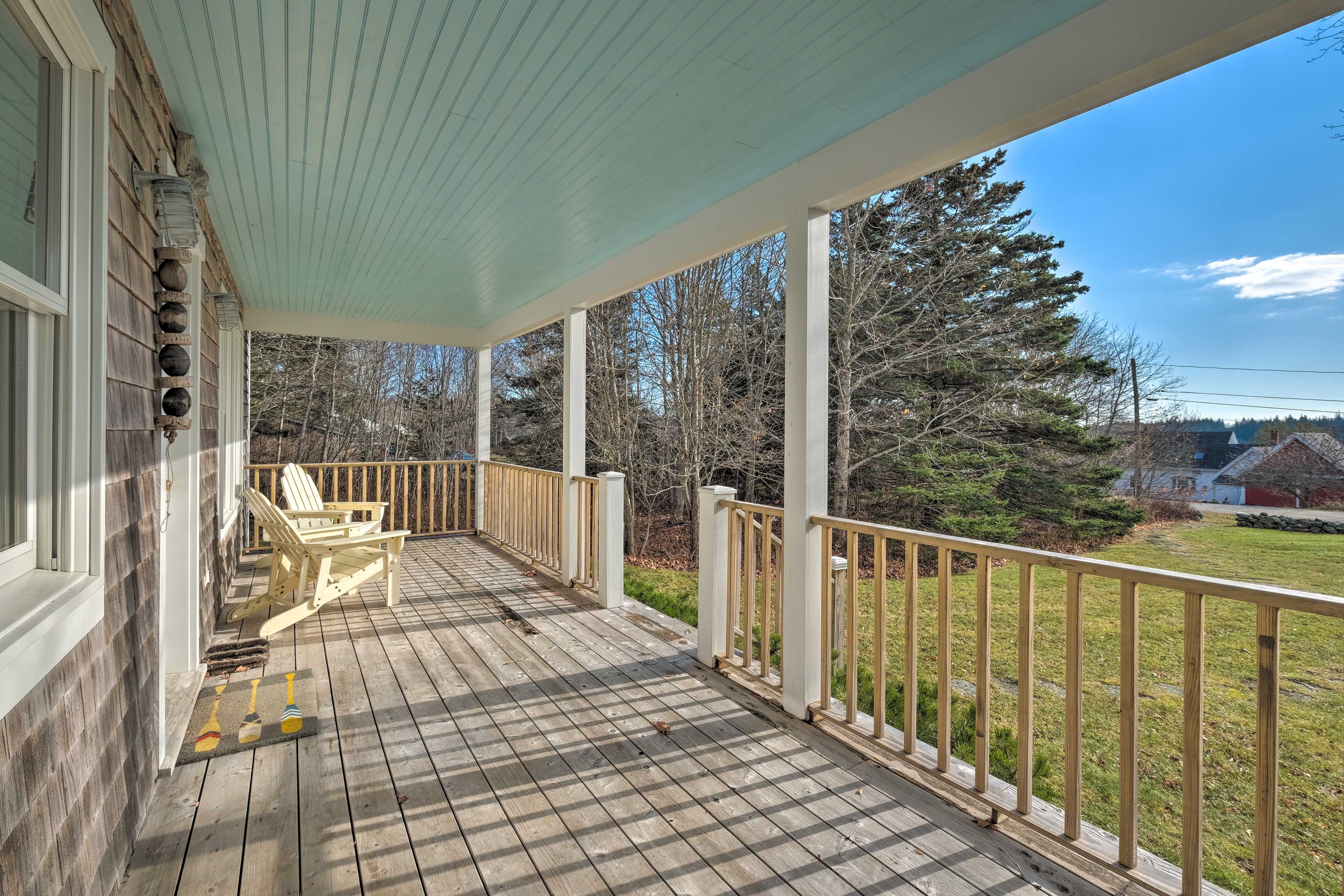 Covered Porch | Entry