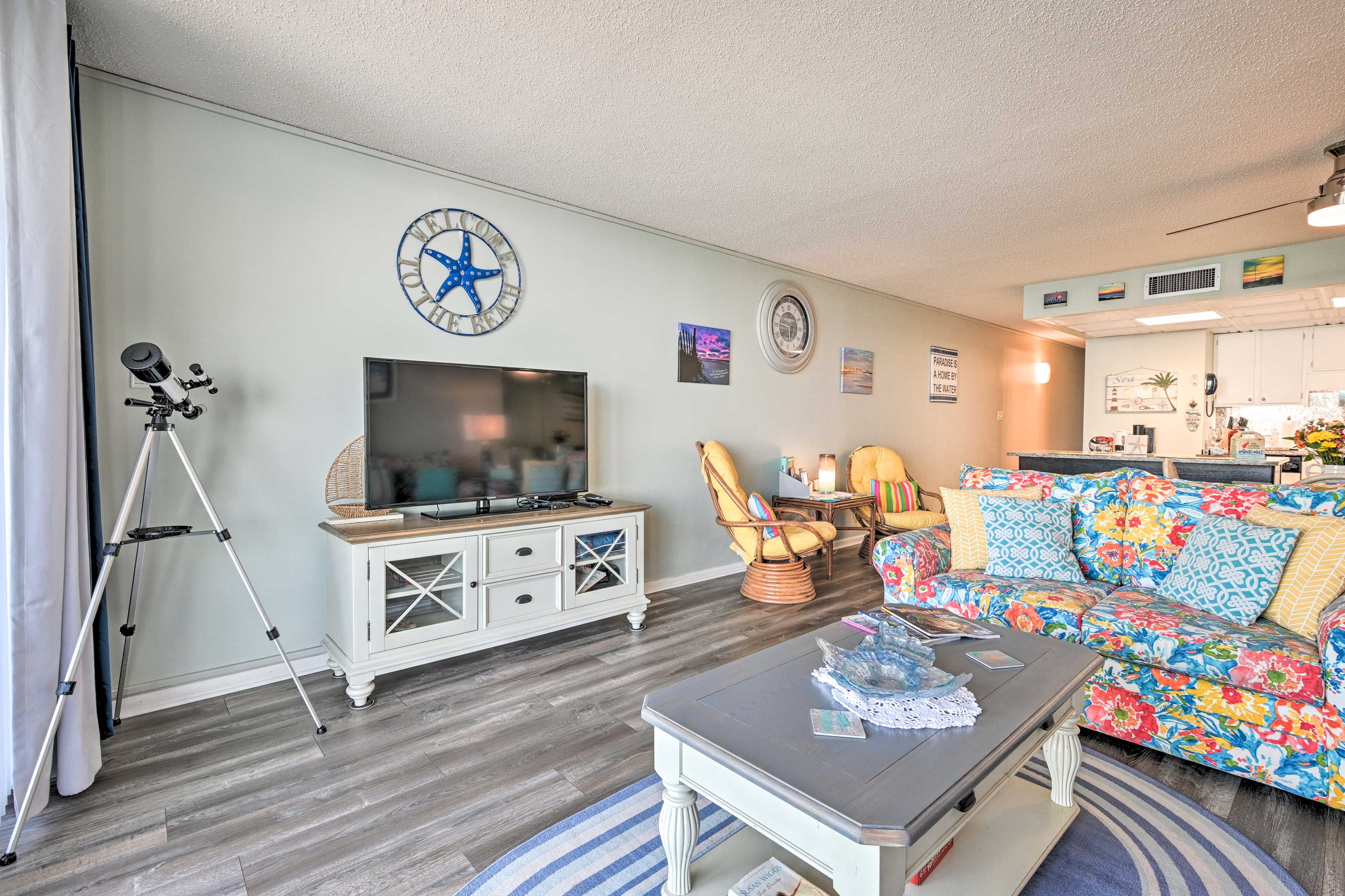 Living Room | Smart TV