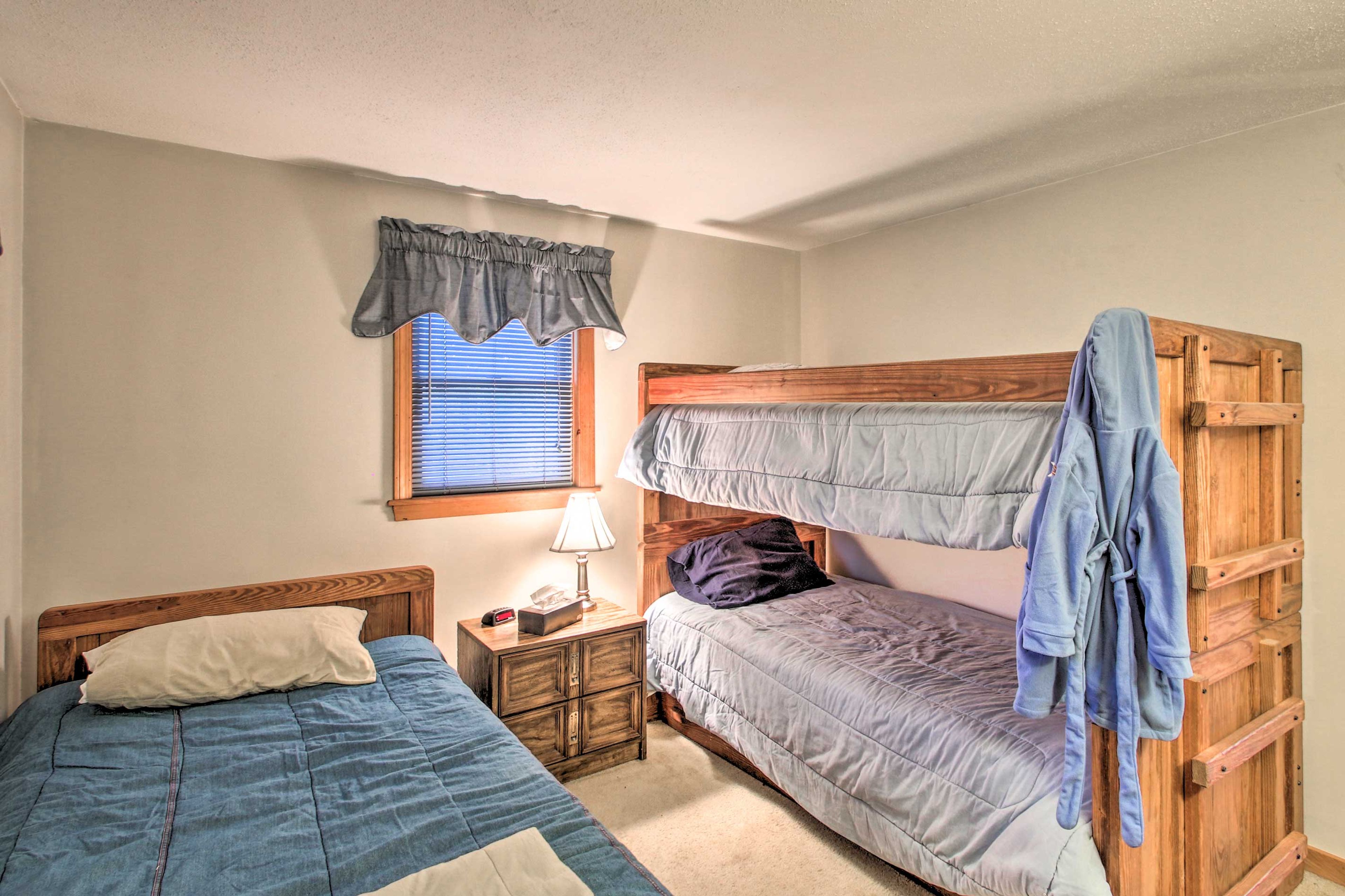Bedroom 3 | Twin Bunk Bed | Twin Bed