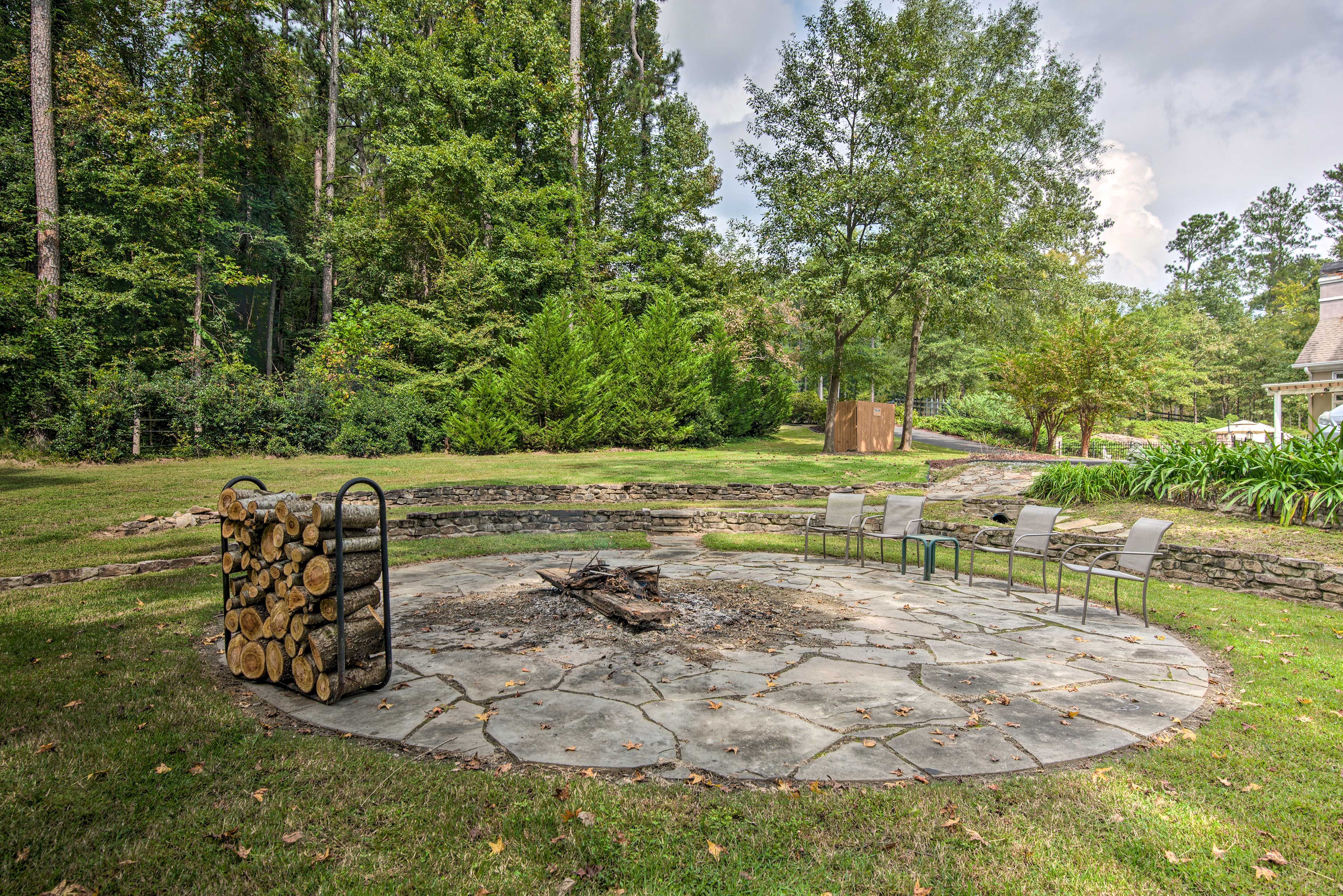 Property Exterior | Fire Pit