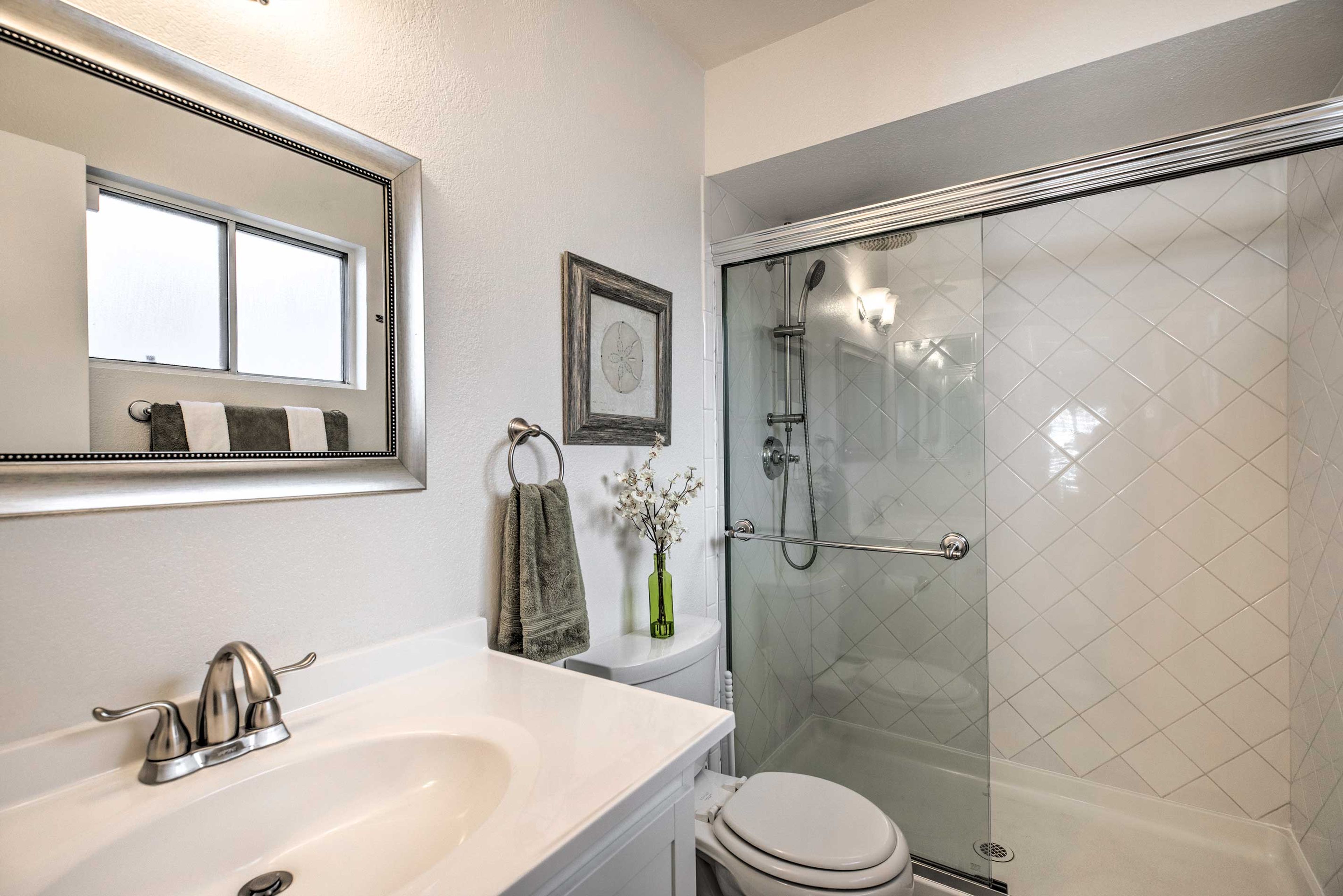 Bathroom | Towels Provided