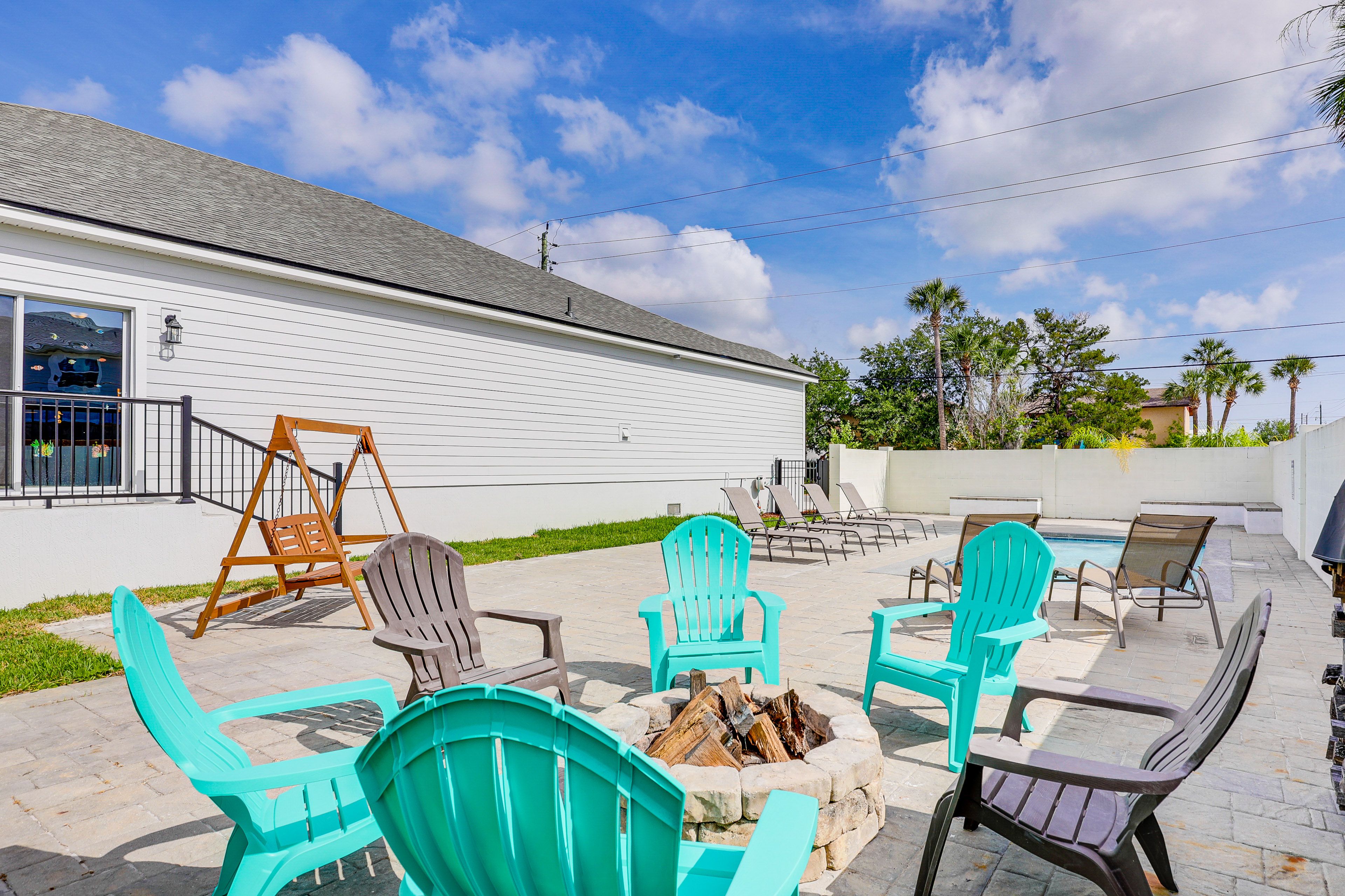 Private Outdoor Entertainment | Wood-Burning Fire Pit | Private Pool | Porch