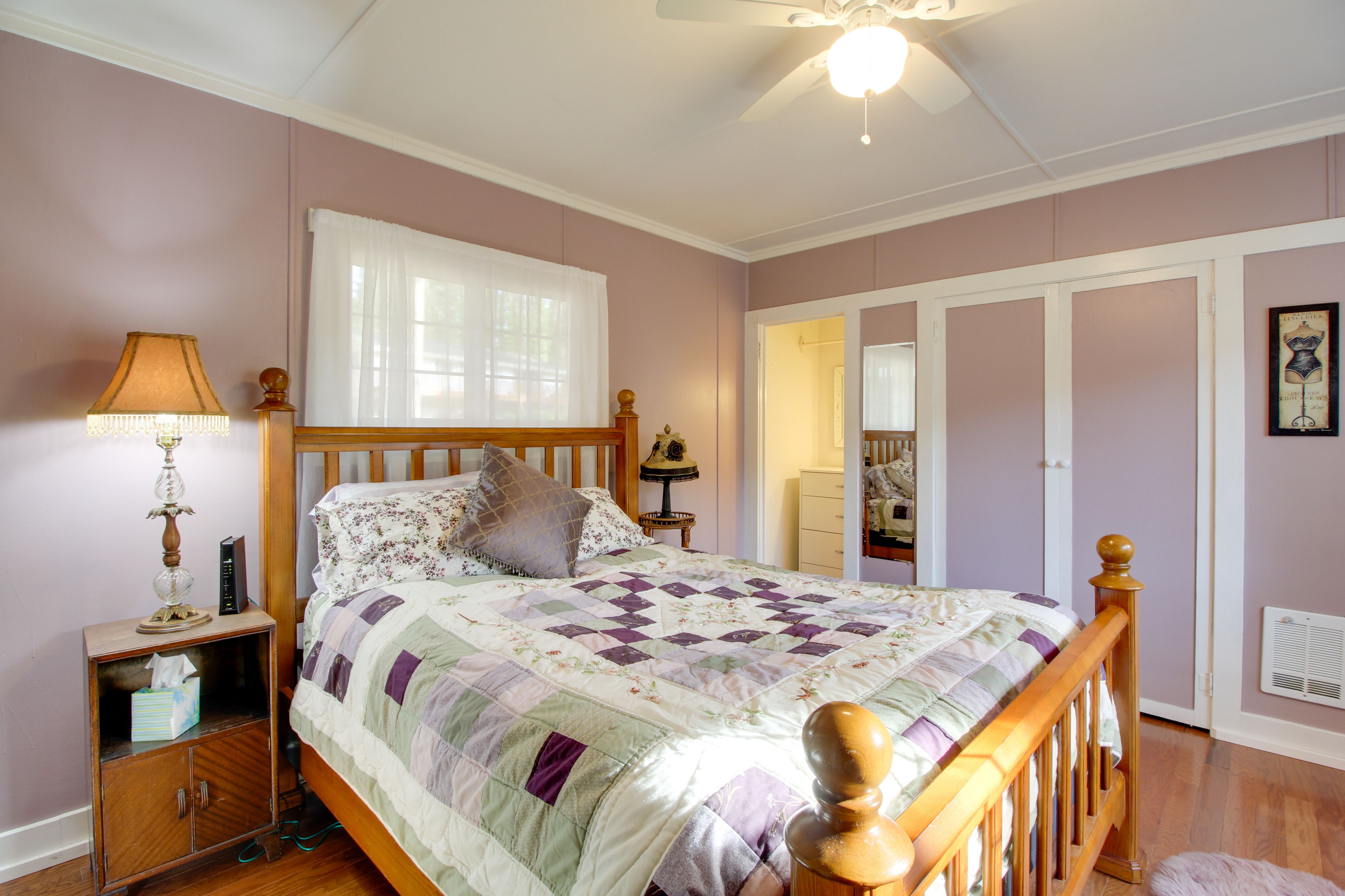Bedroom 2 | Queen Bed