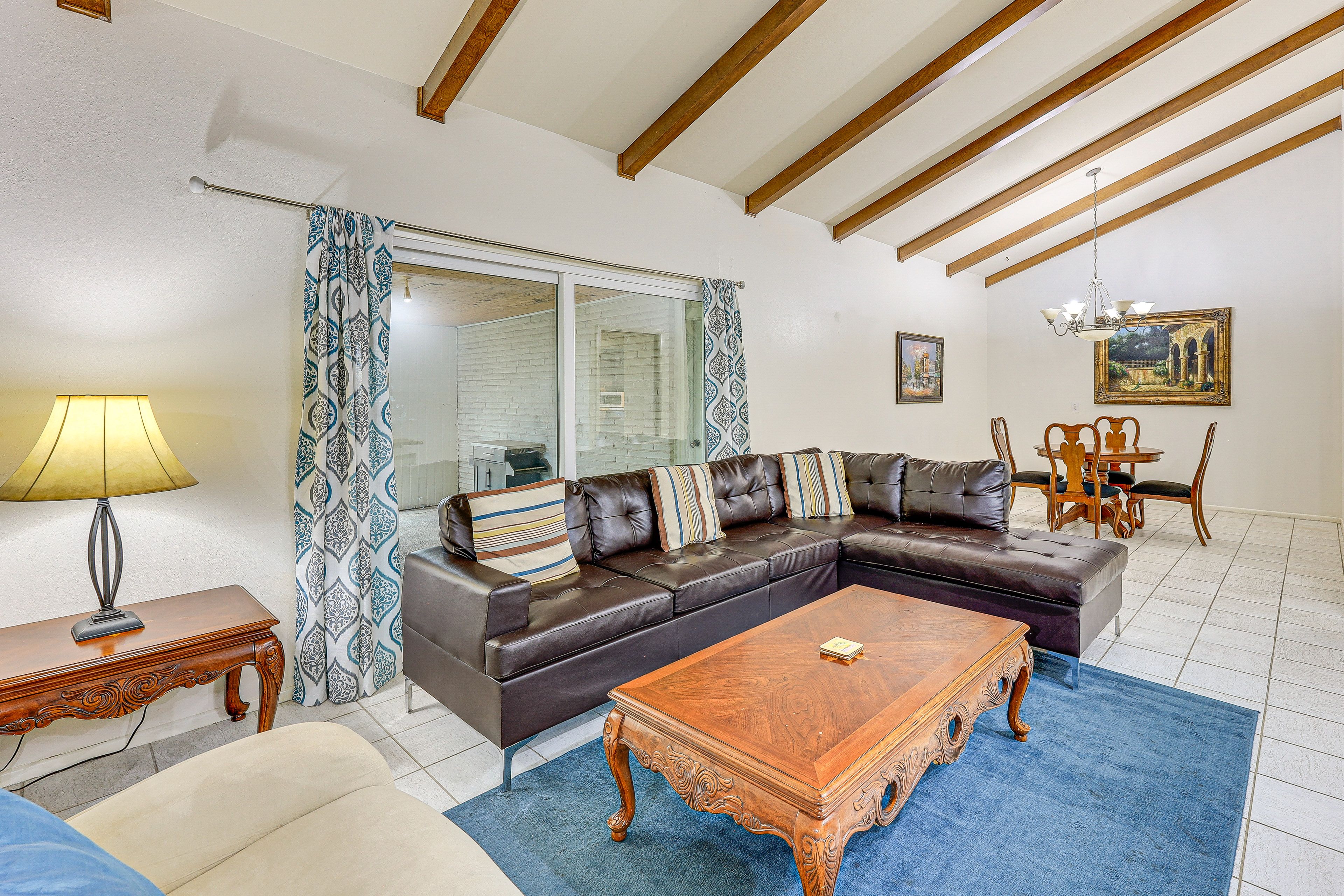 Living Room | Central A/C & Heating