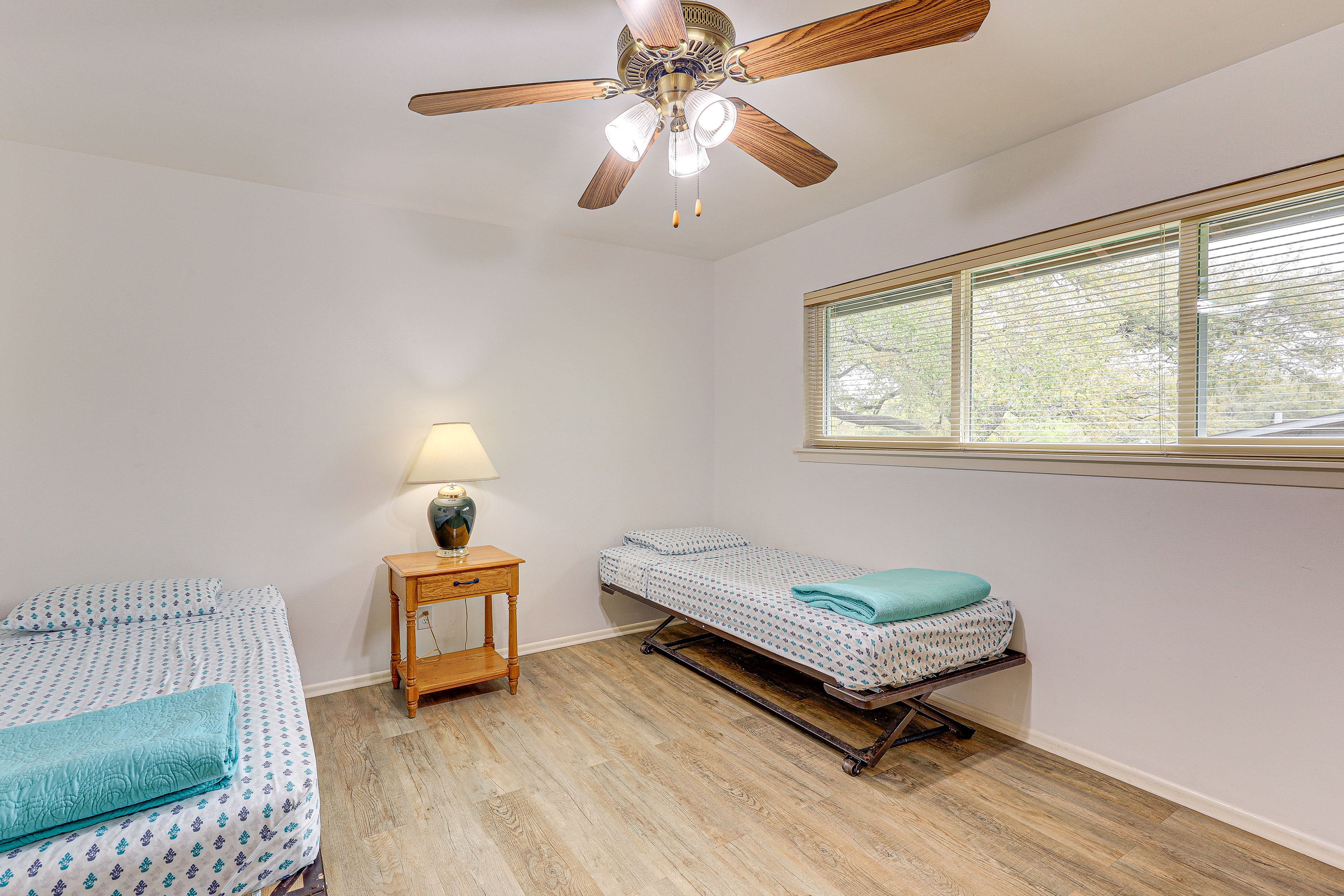 Bedroom 4 | 2 Twin Beds