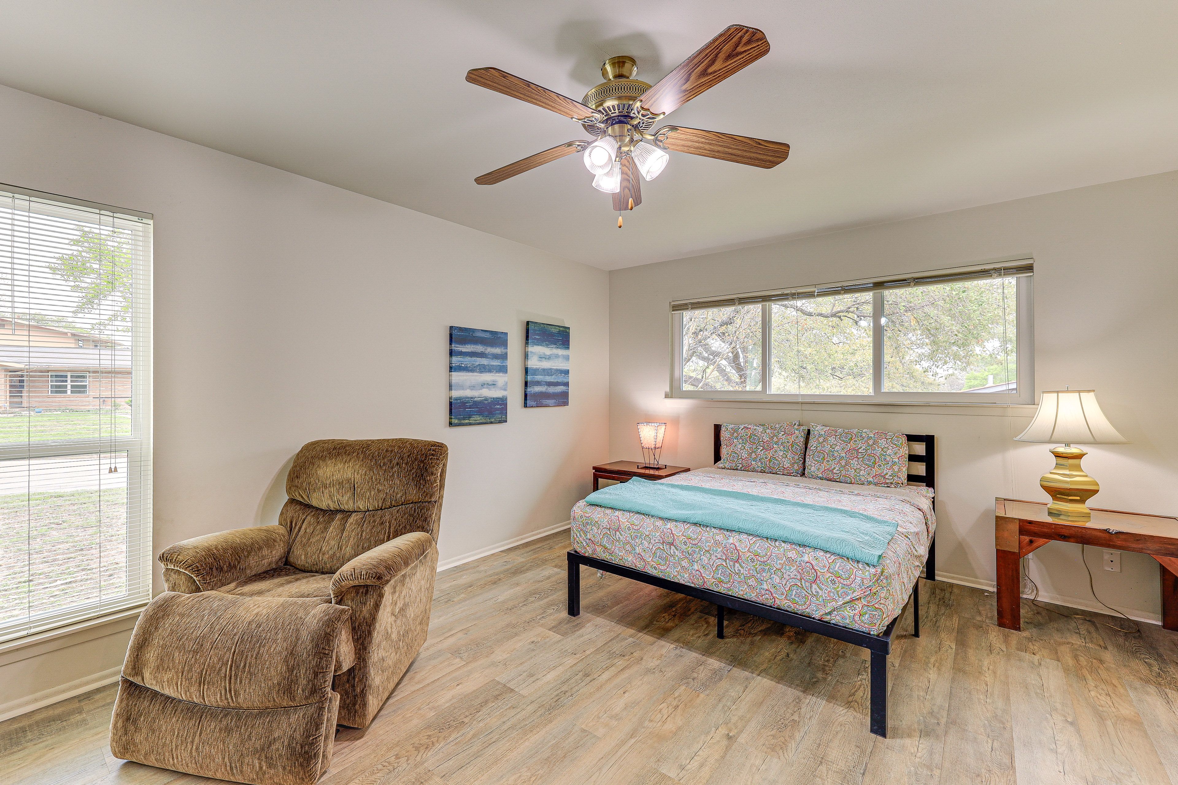 Bedroom 2 | Queen Bed