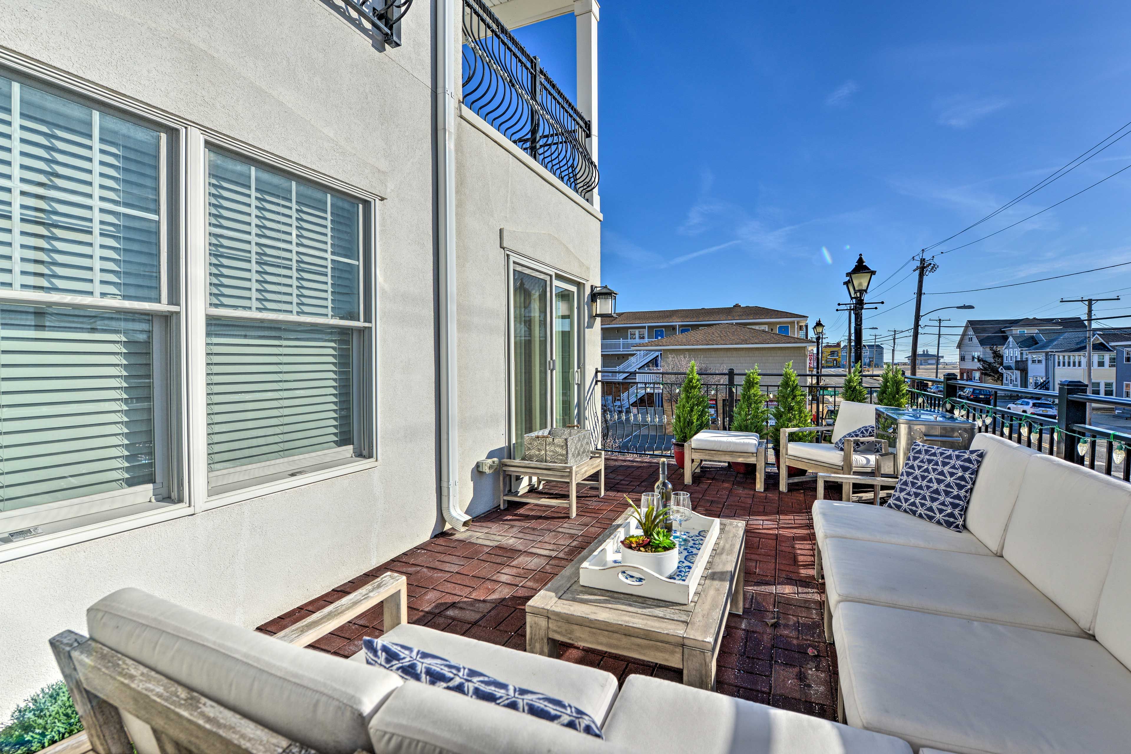 Take dinner outside to enjoy the spacious deck.