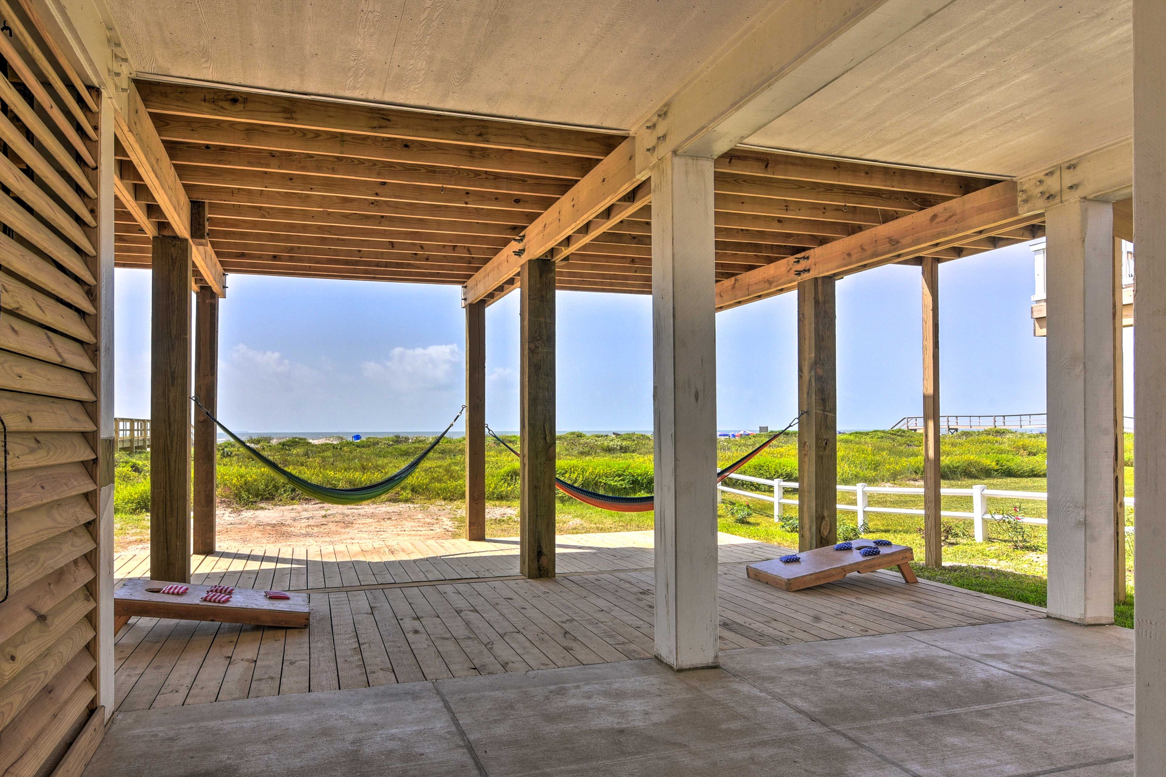 Downstairs Patio | Cornhole