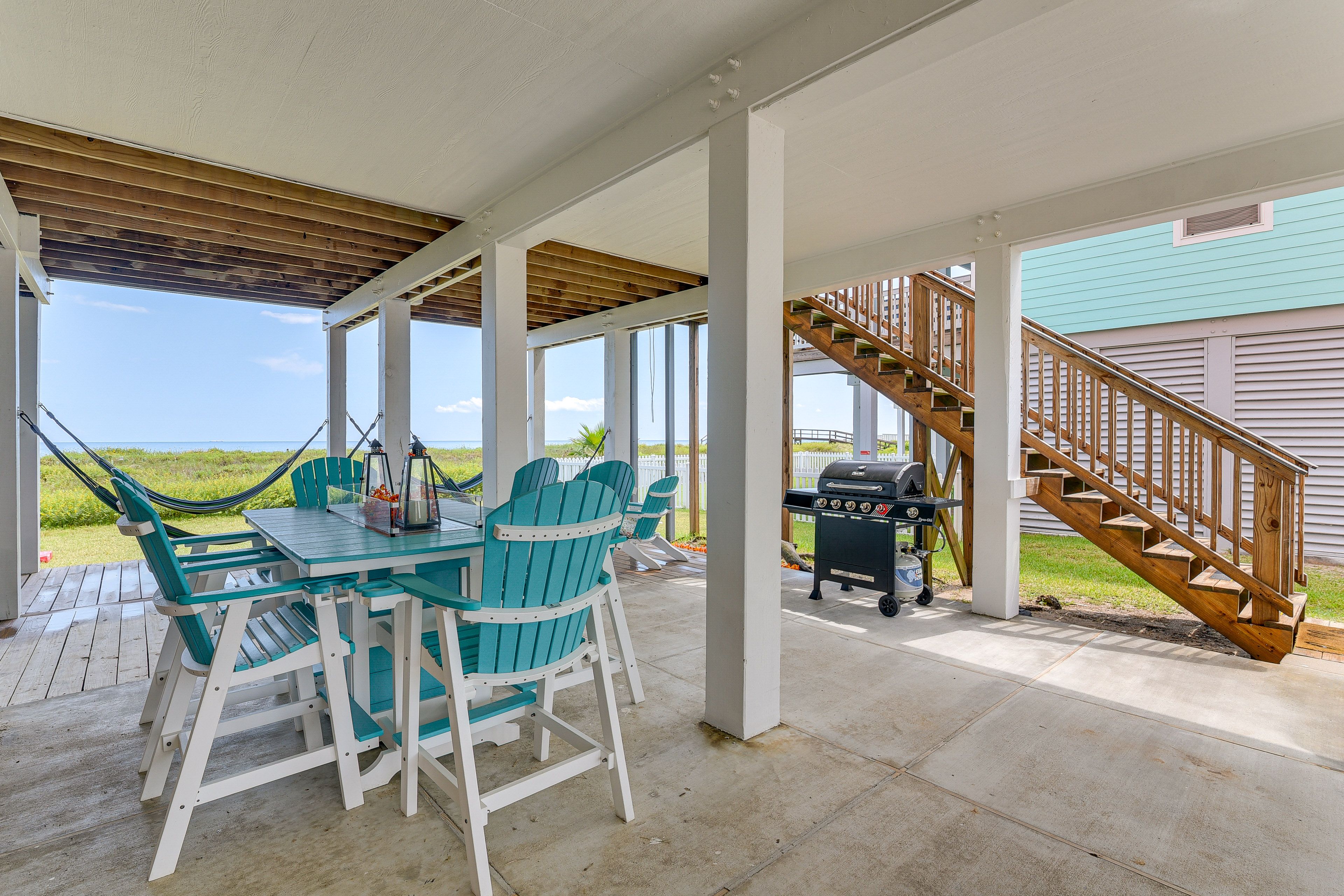 Covered Patio | Gas Grill | Outdoor Dining | Hammocks