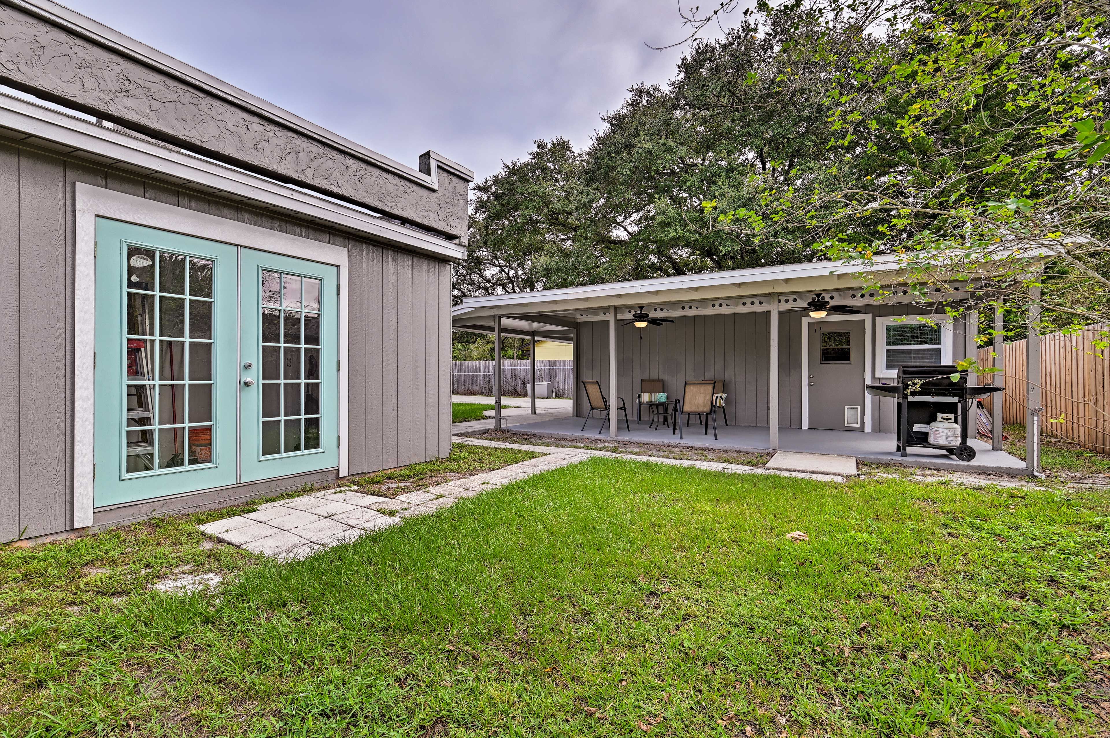 Exterior | Shared Backyard
