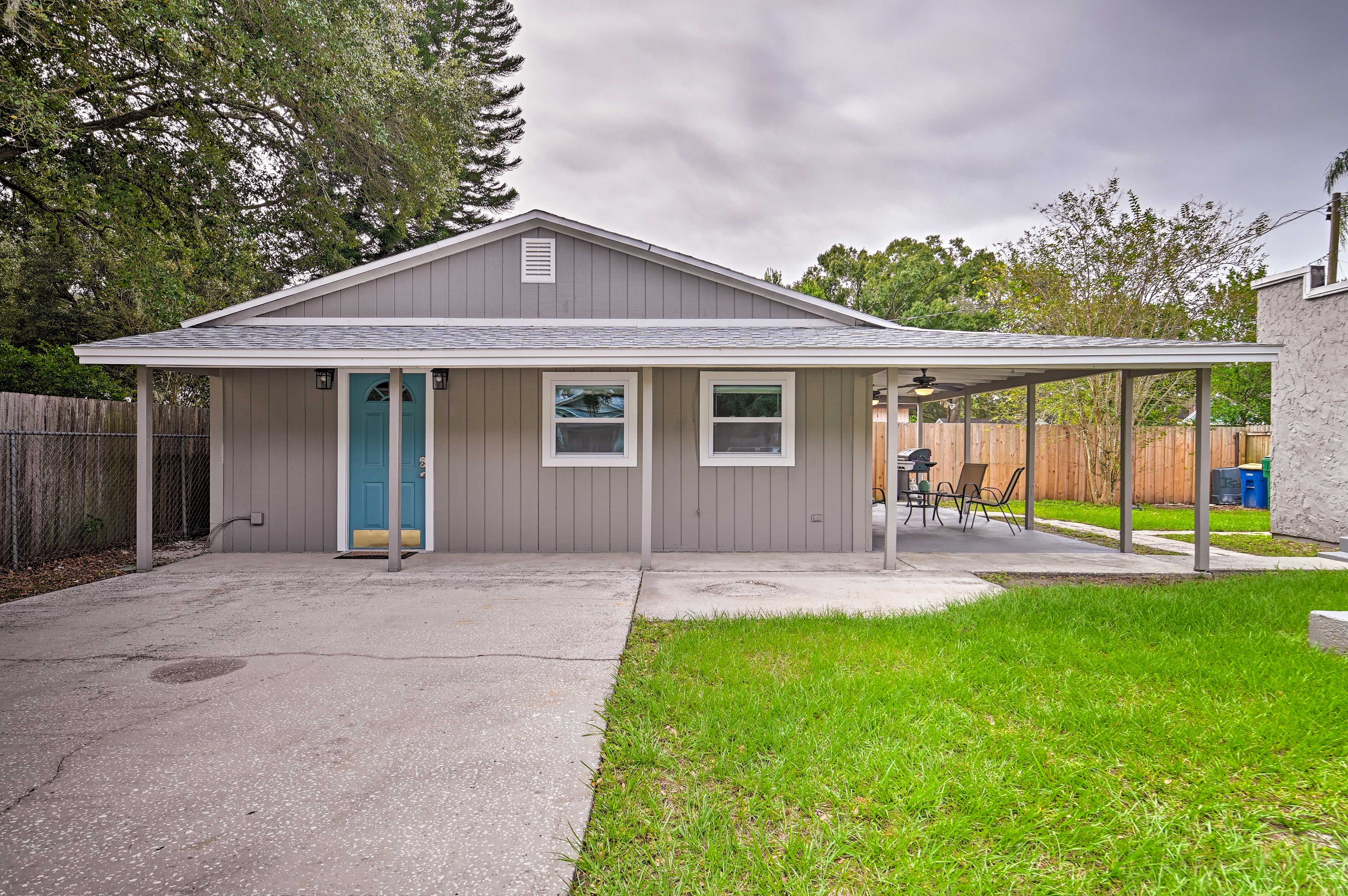 Parking | Shared Driveway (3 Vehicles)