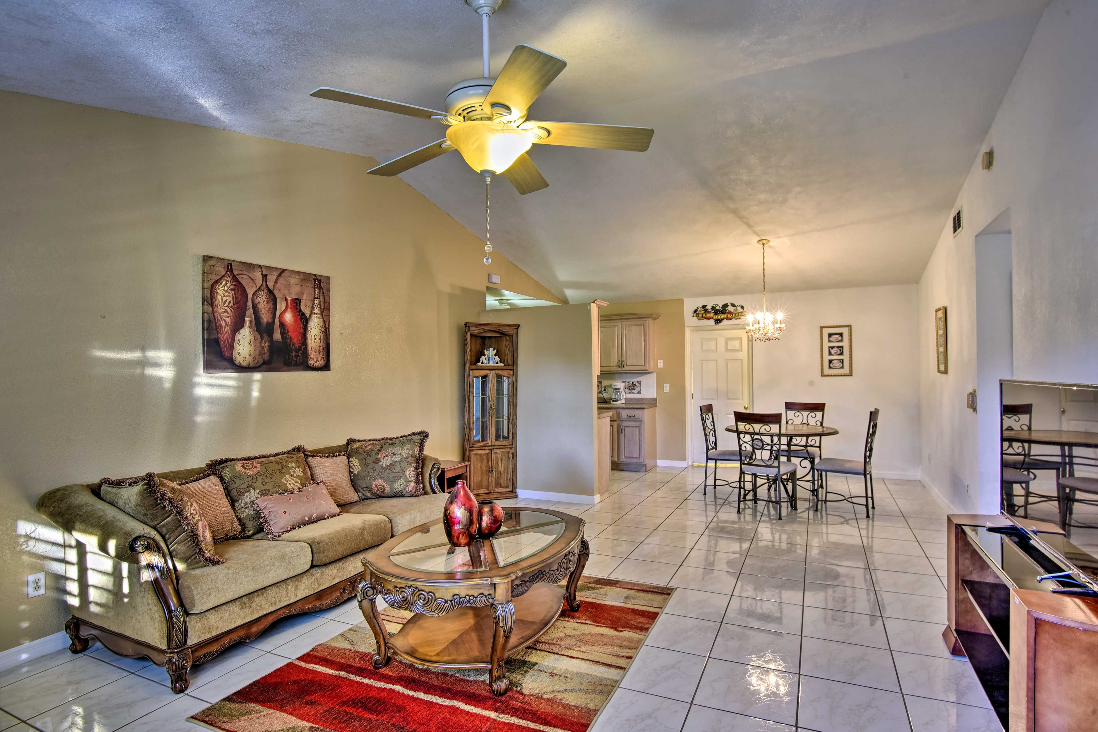 The open layout and vaulted ceiling lend spaciousness to the room.