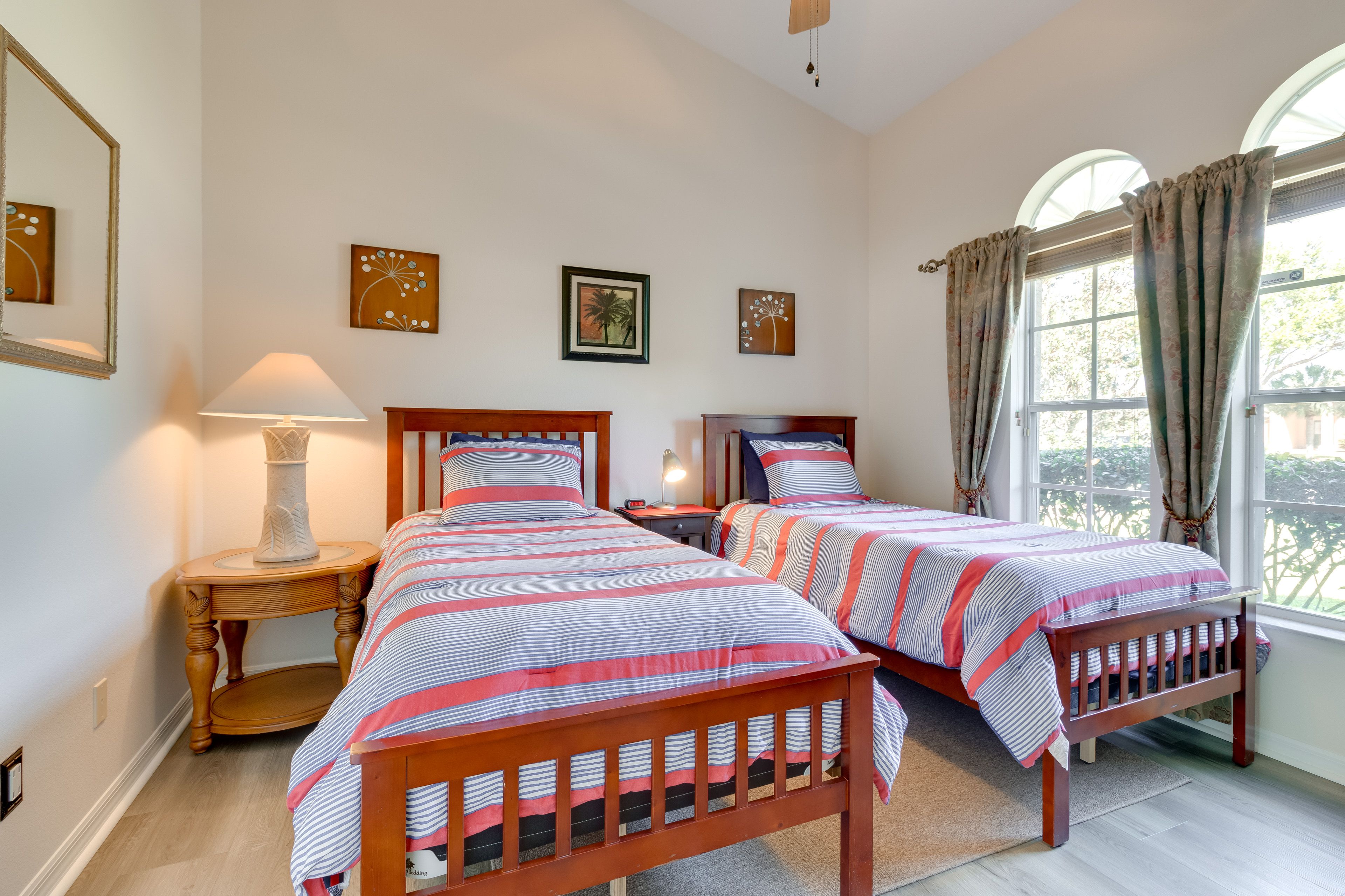 Bedroom 3 | 2 Twin Beds