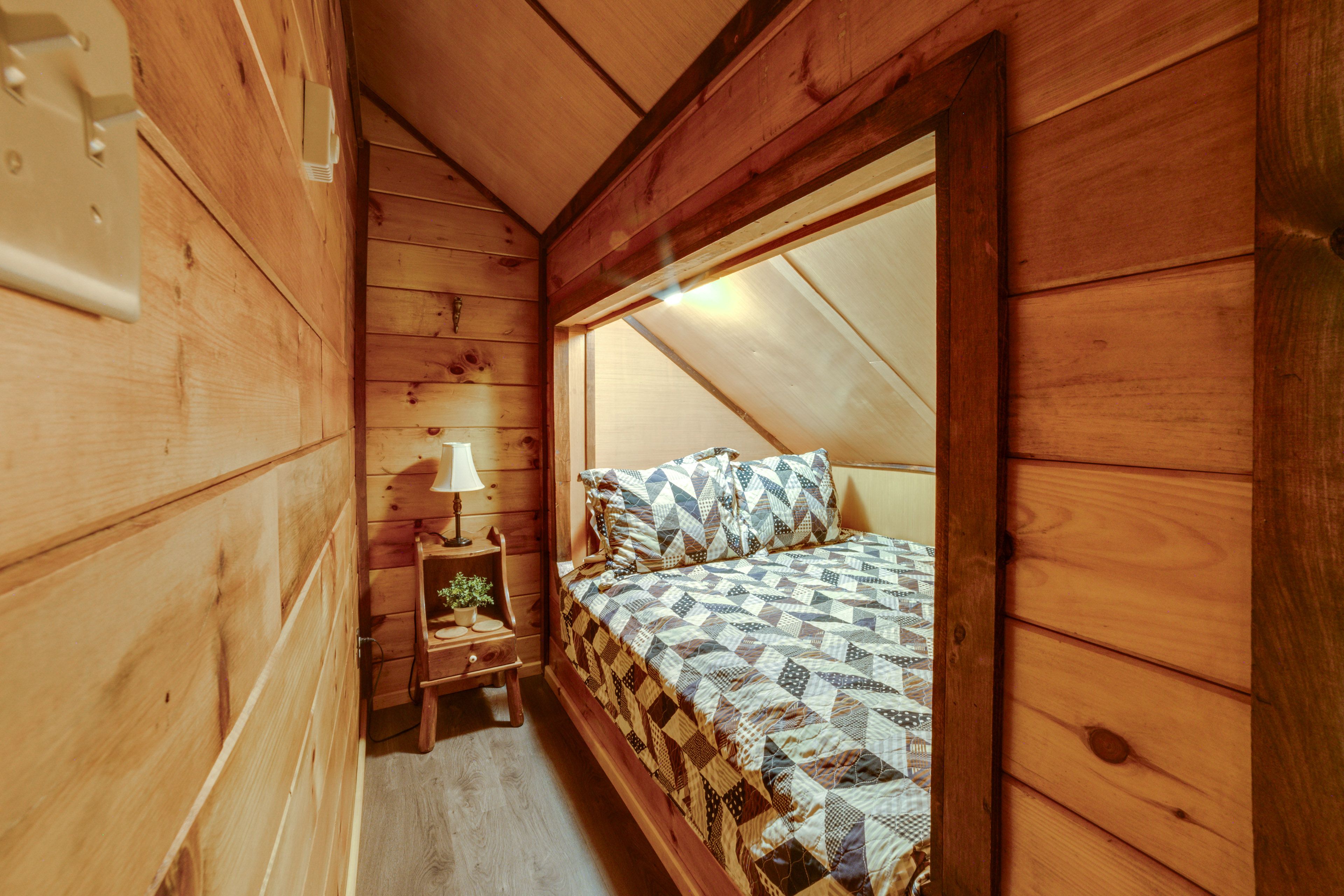 Bedroom 6 | Full Bed