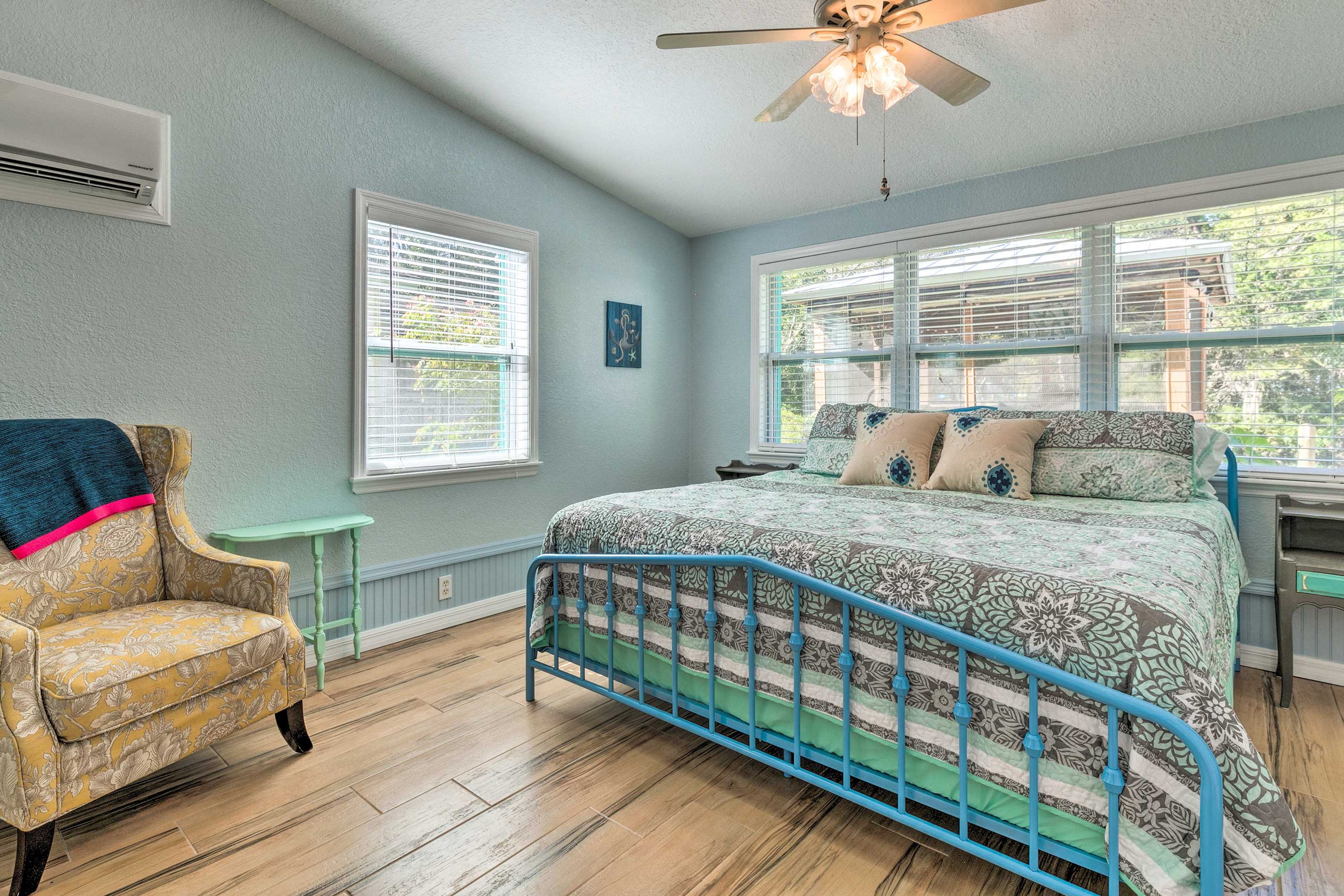 A peaceful night of sleep awaits in this cloud-like king bed!