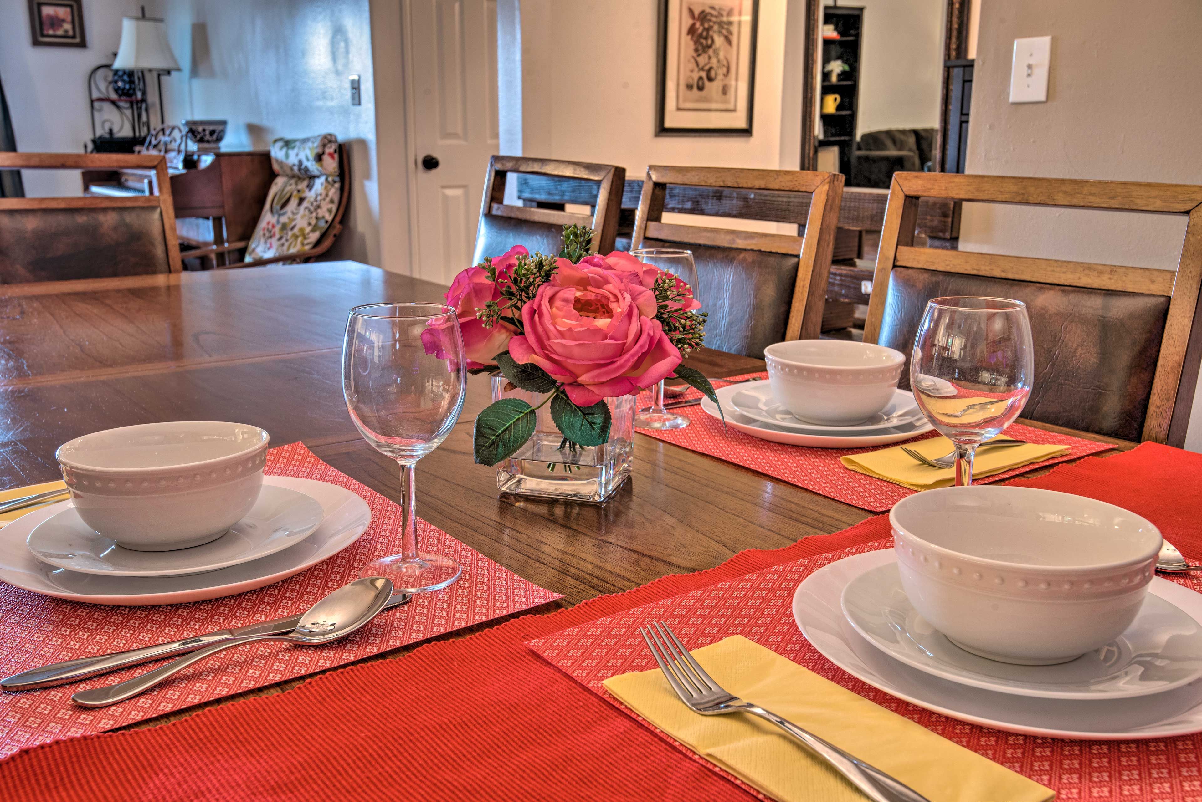Dining Space | Dishware/Flatware
