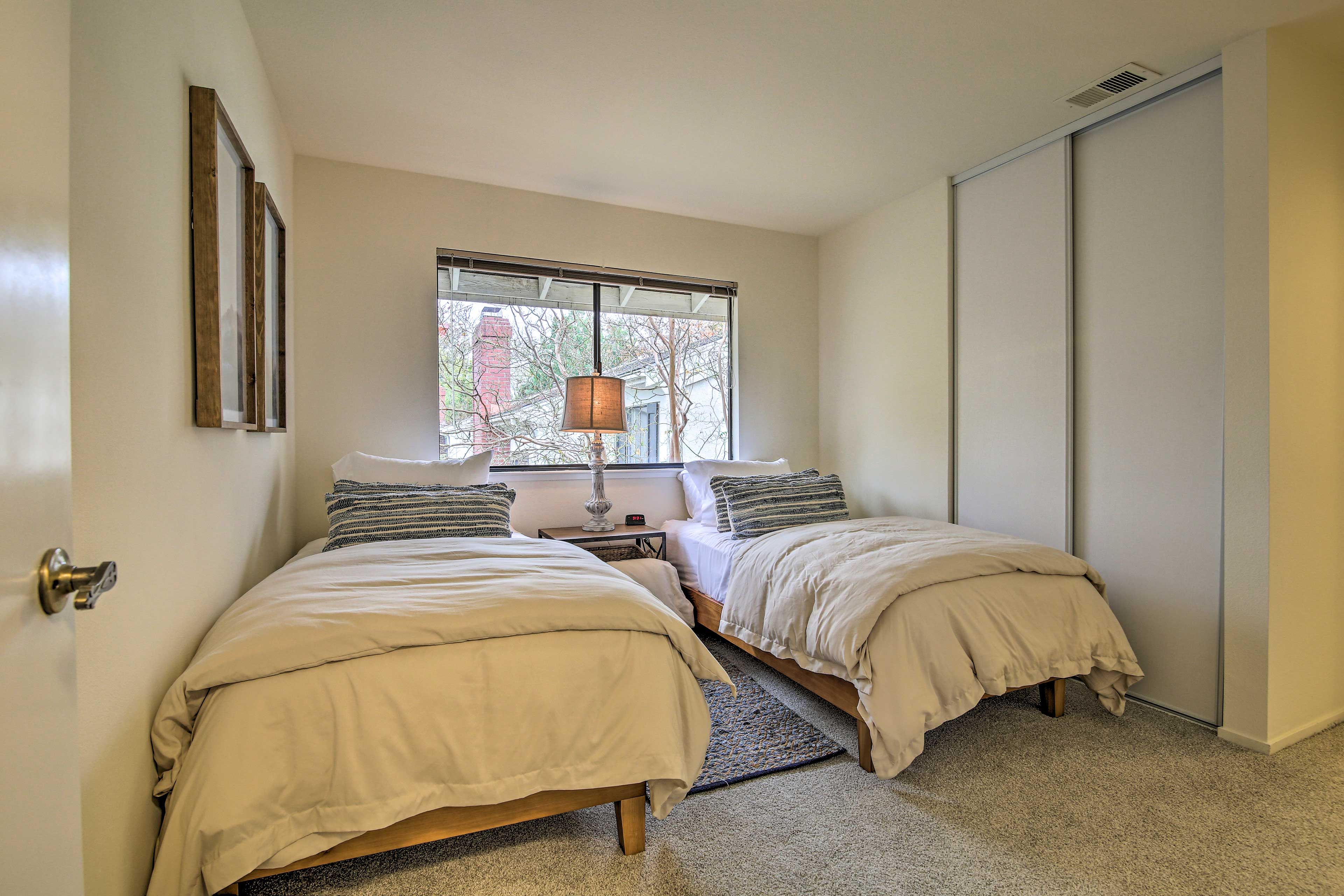 Bedroom 3 | 2 Twin Beds