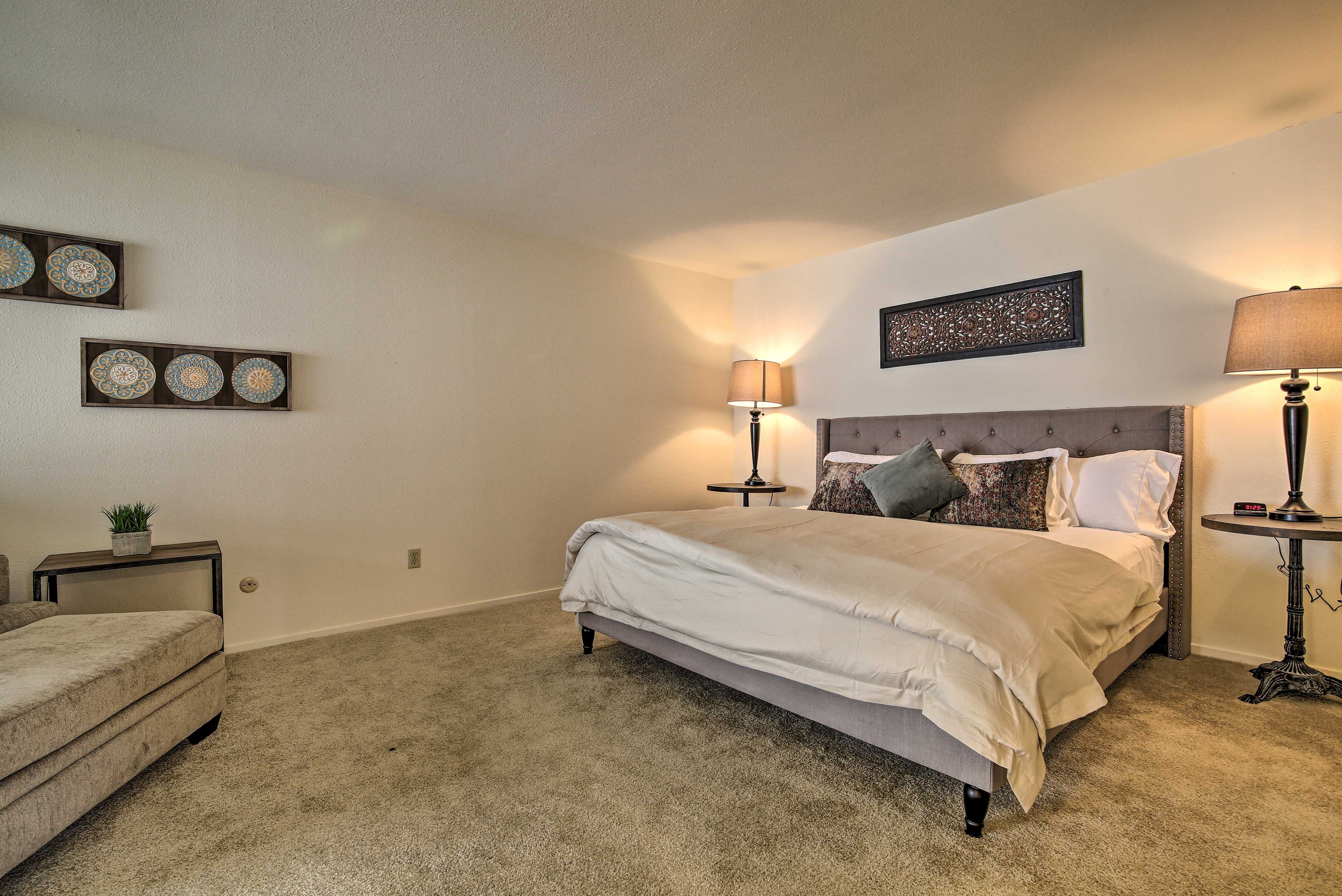 Bedroom 1 | King Bed | Linens Provided