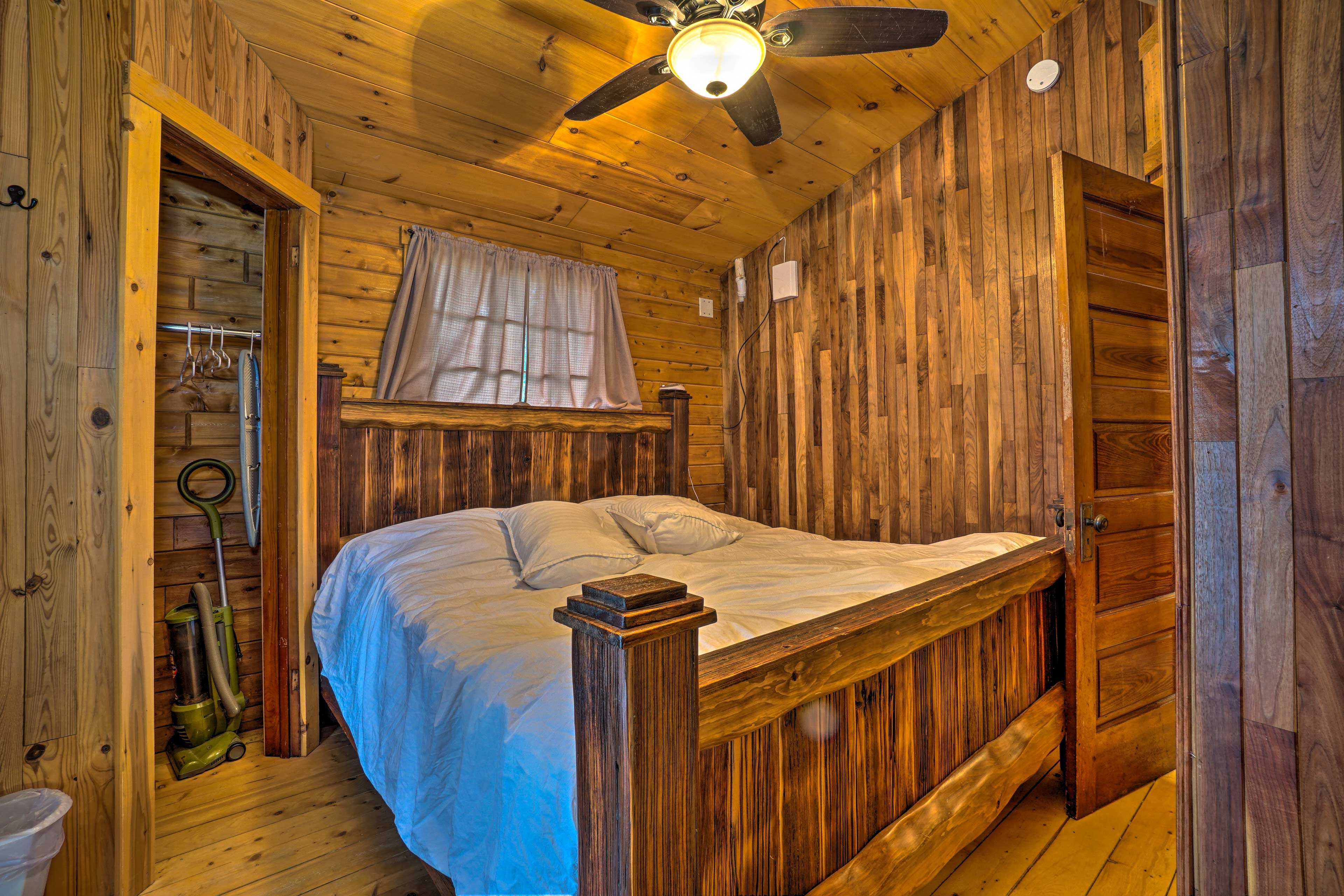 Bedroom 1 | King Bed | Main House