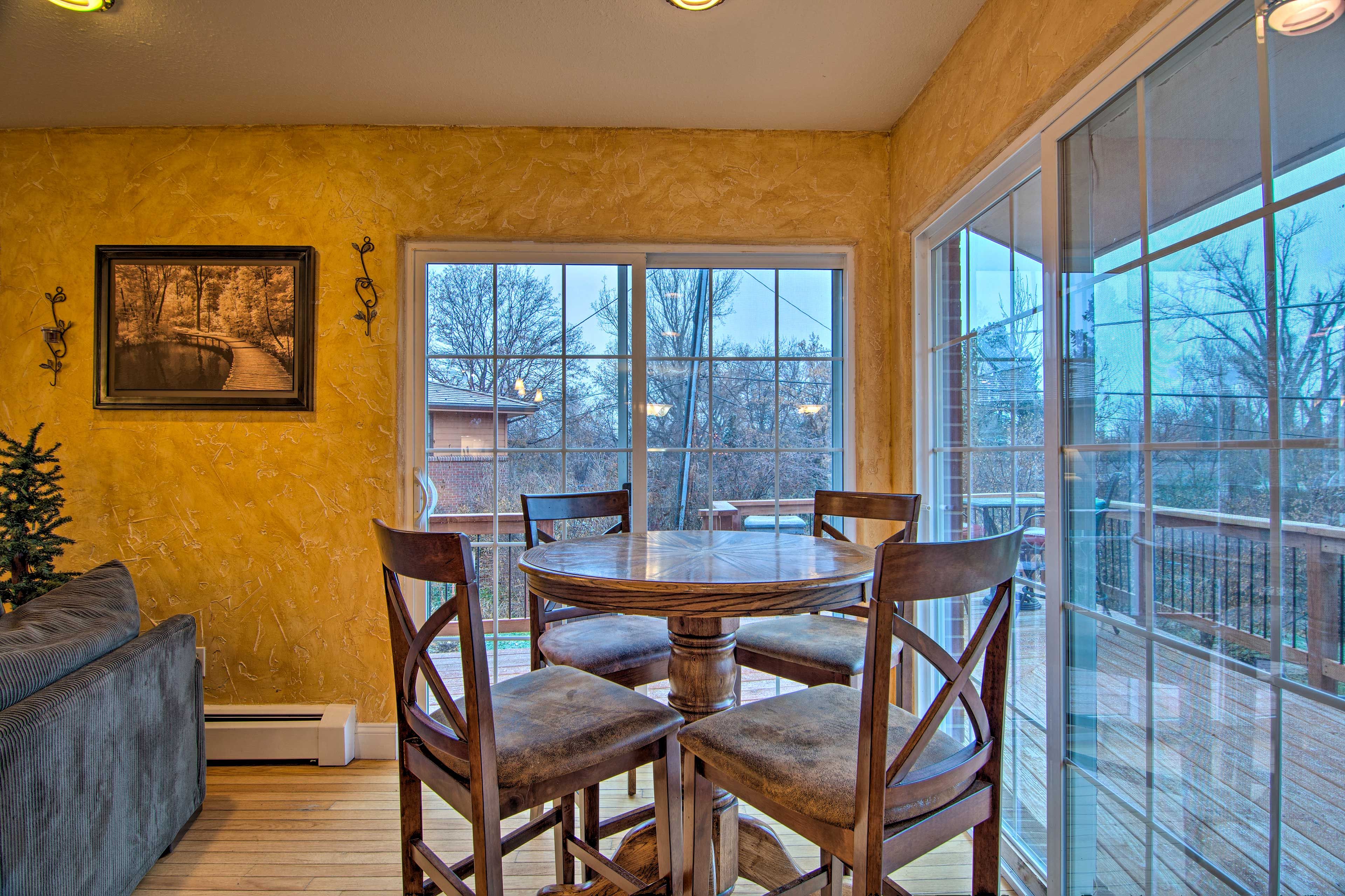 Dining Space | Dishware/Flatware