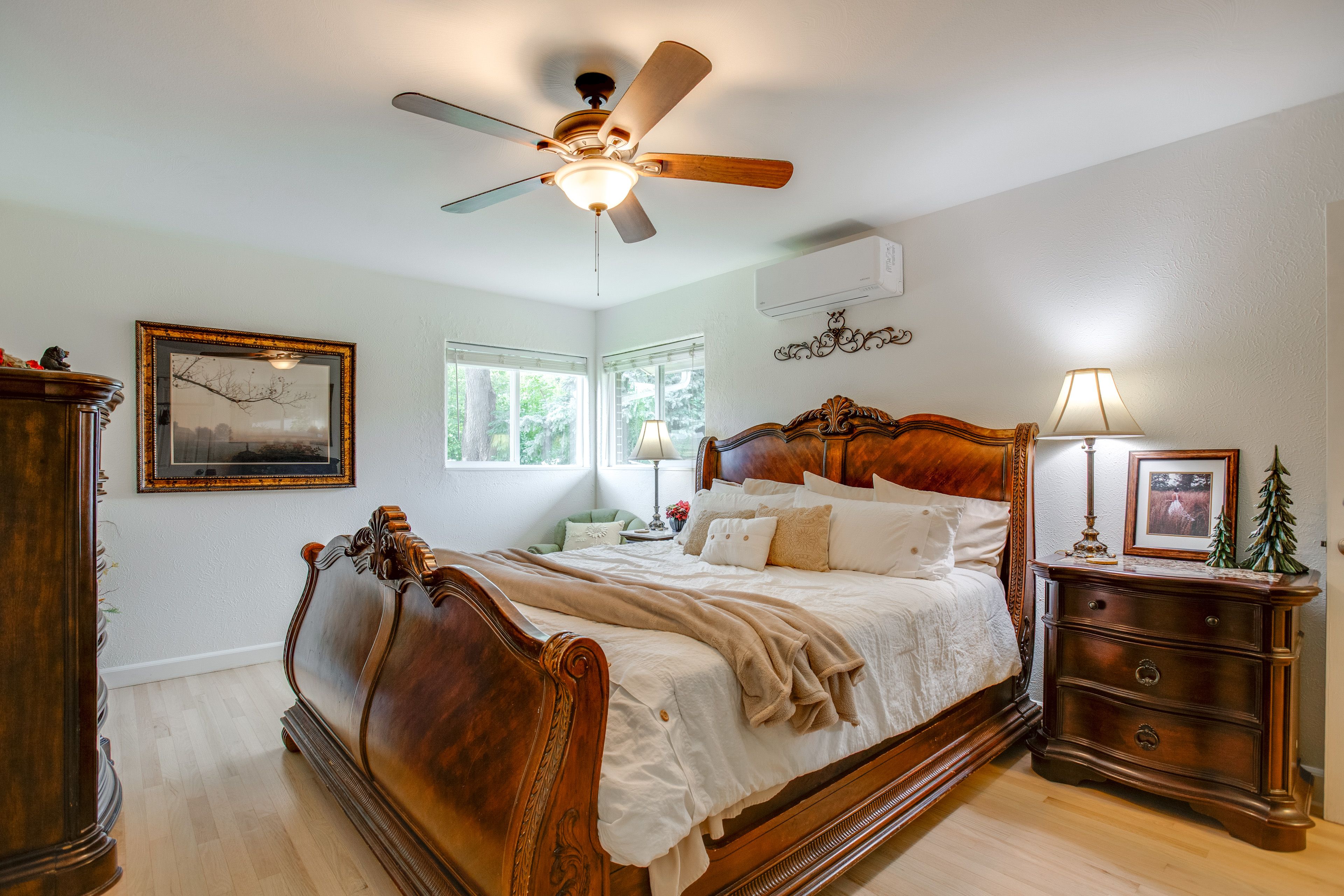 Bedroom 1 | King Bed | Linens Provided | Smart TV