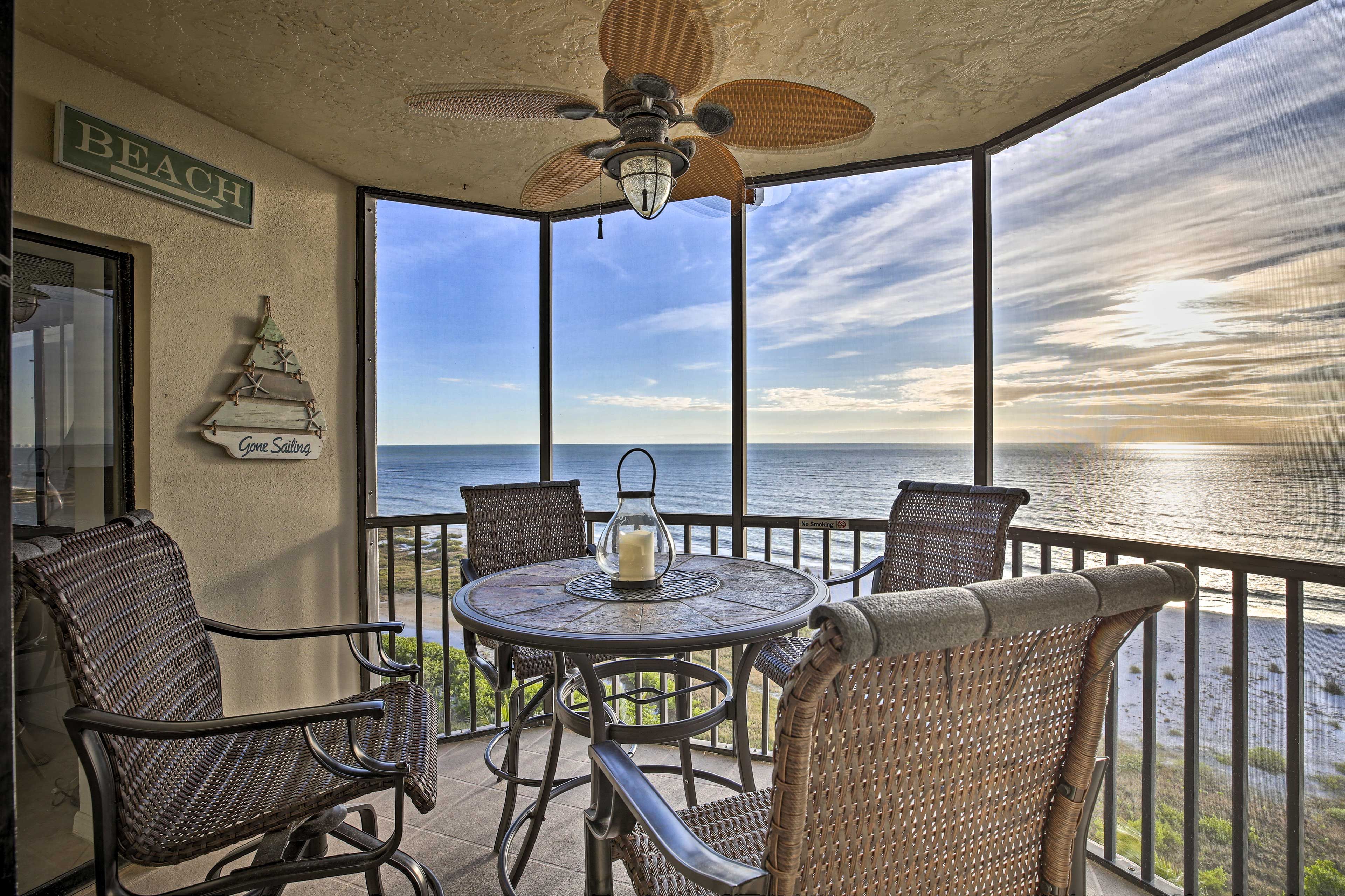 Fort Myers Beach Vacation Rental | 2BR | 2BA | 1,100 Sq Ft | Steps to Enter